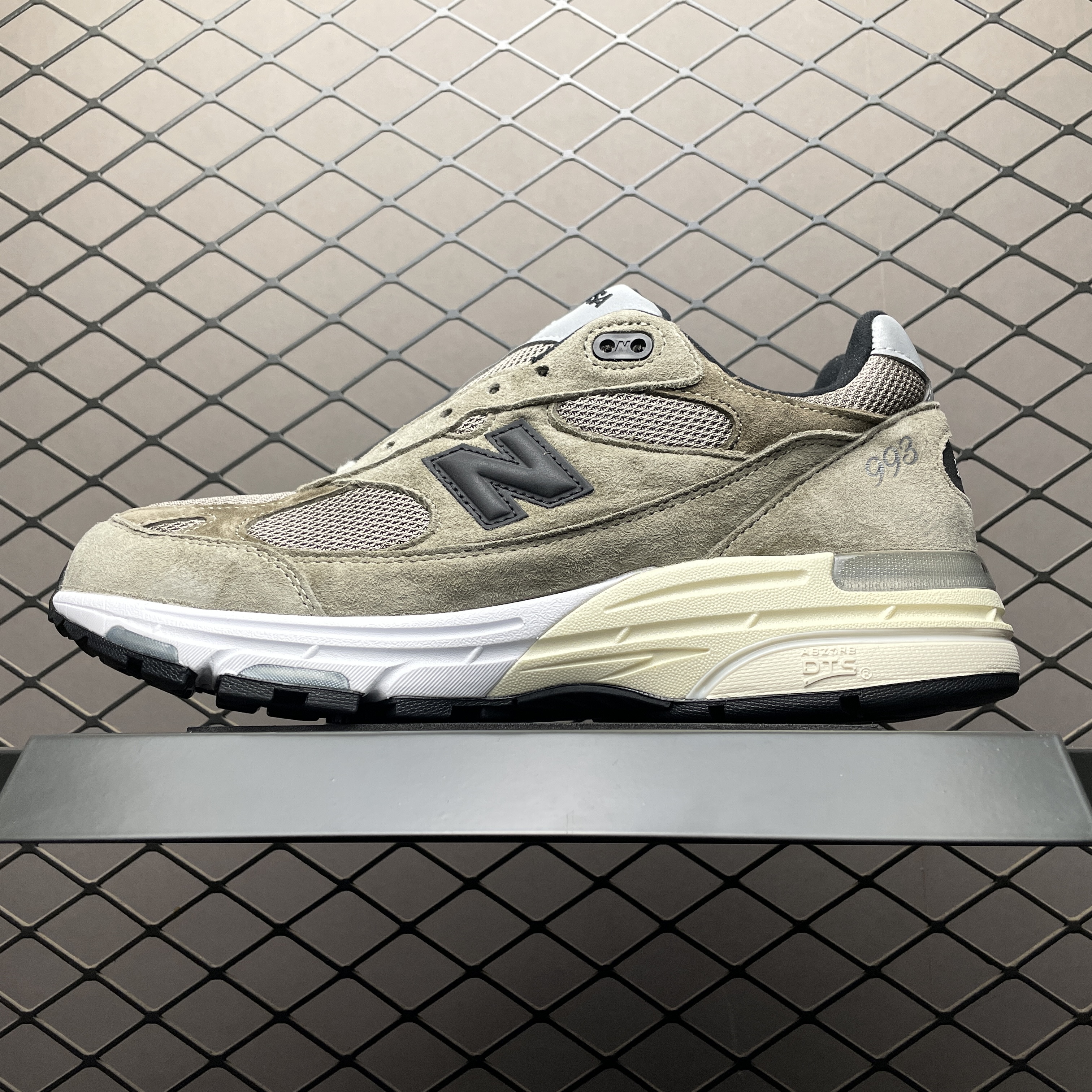 23cm JJJJound New Balance 993 Mushroom