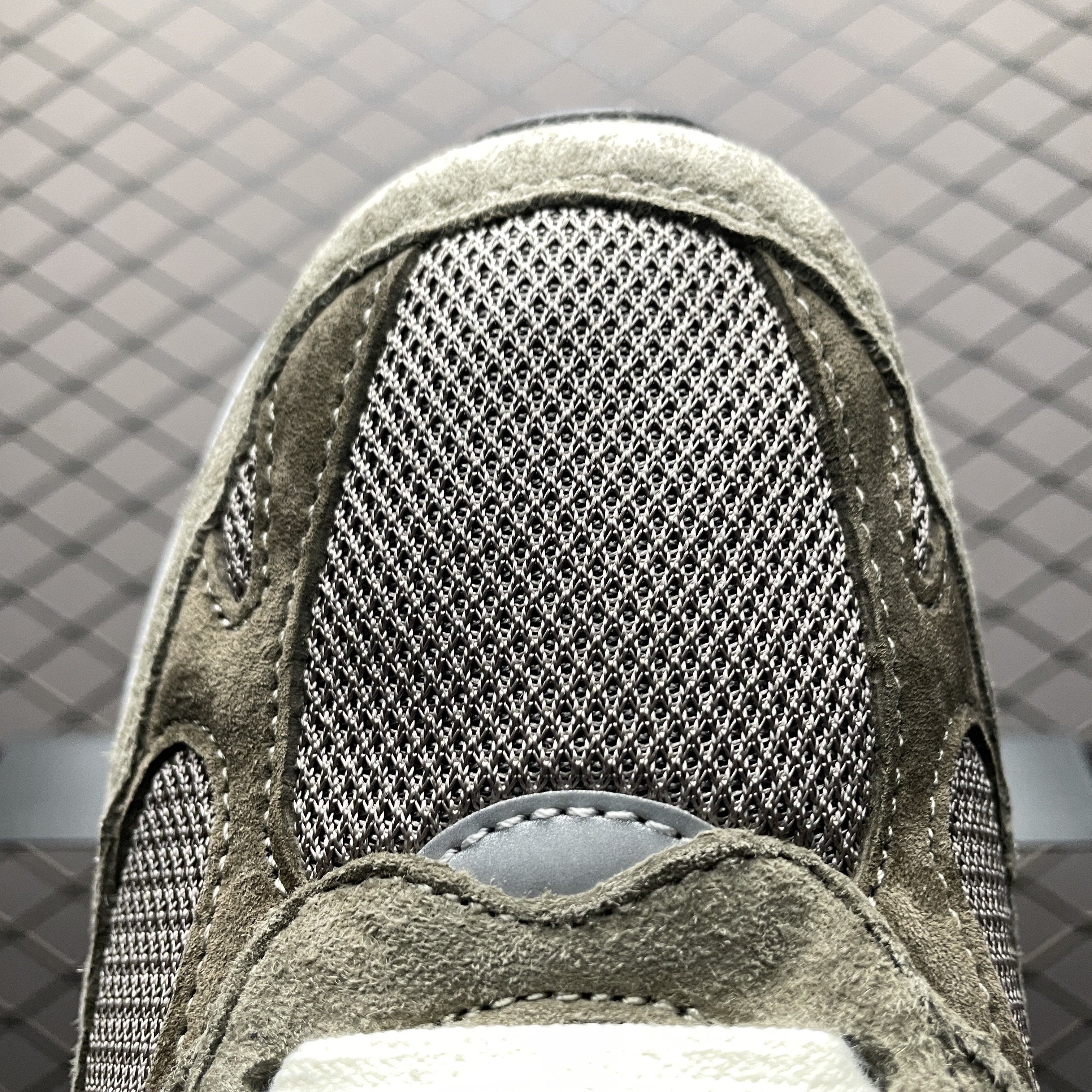 JJJJound × New Balance 993 "Mushroom/White" (U993JJ）