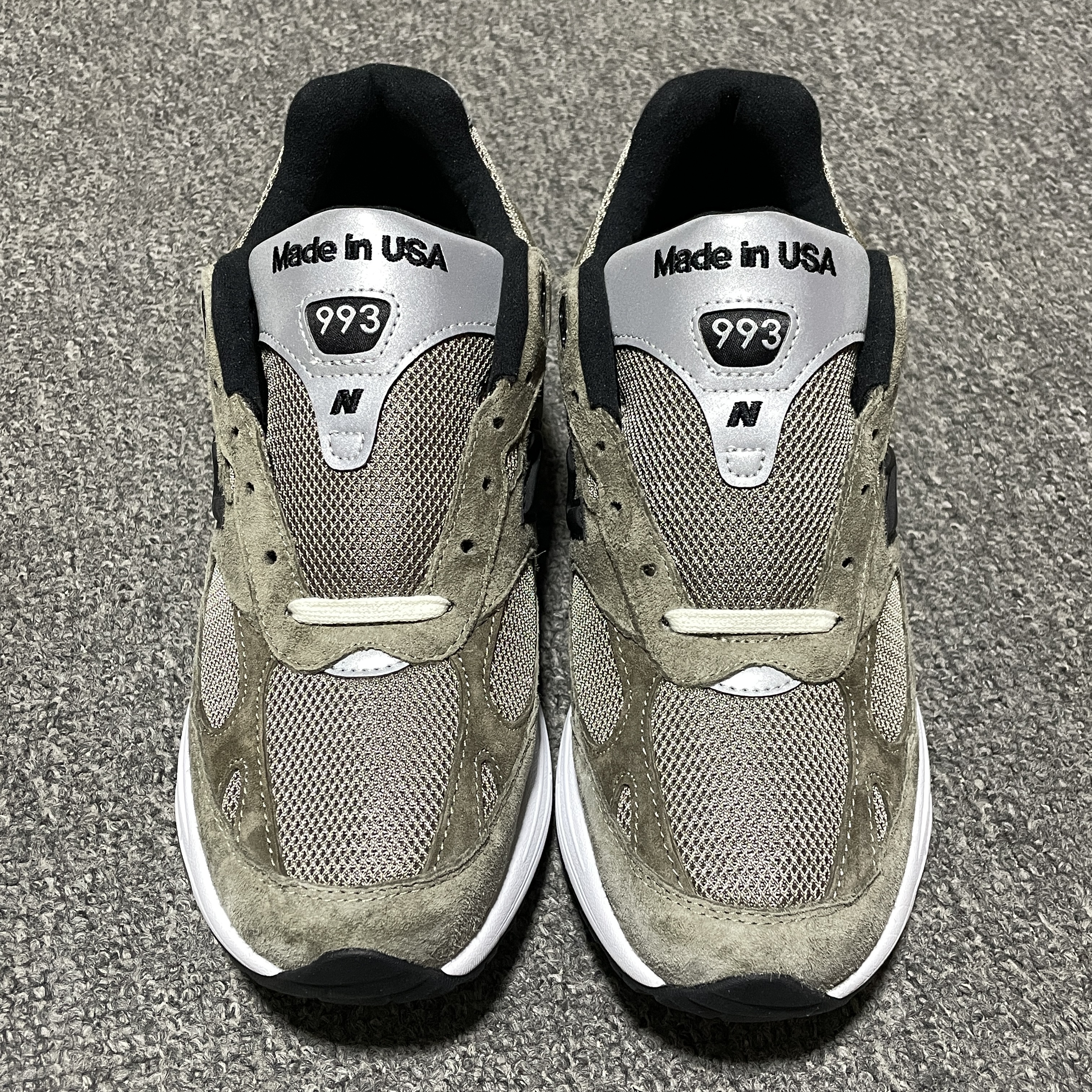 JJJJound × New Balance 993 "Mushroom/White" (U993JJ）