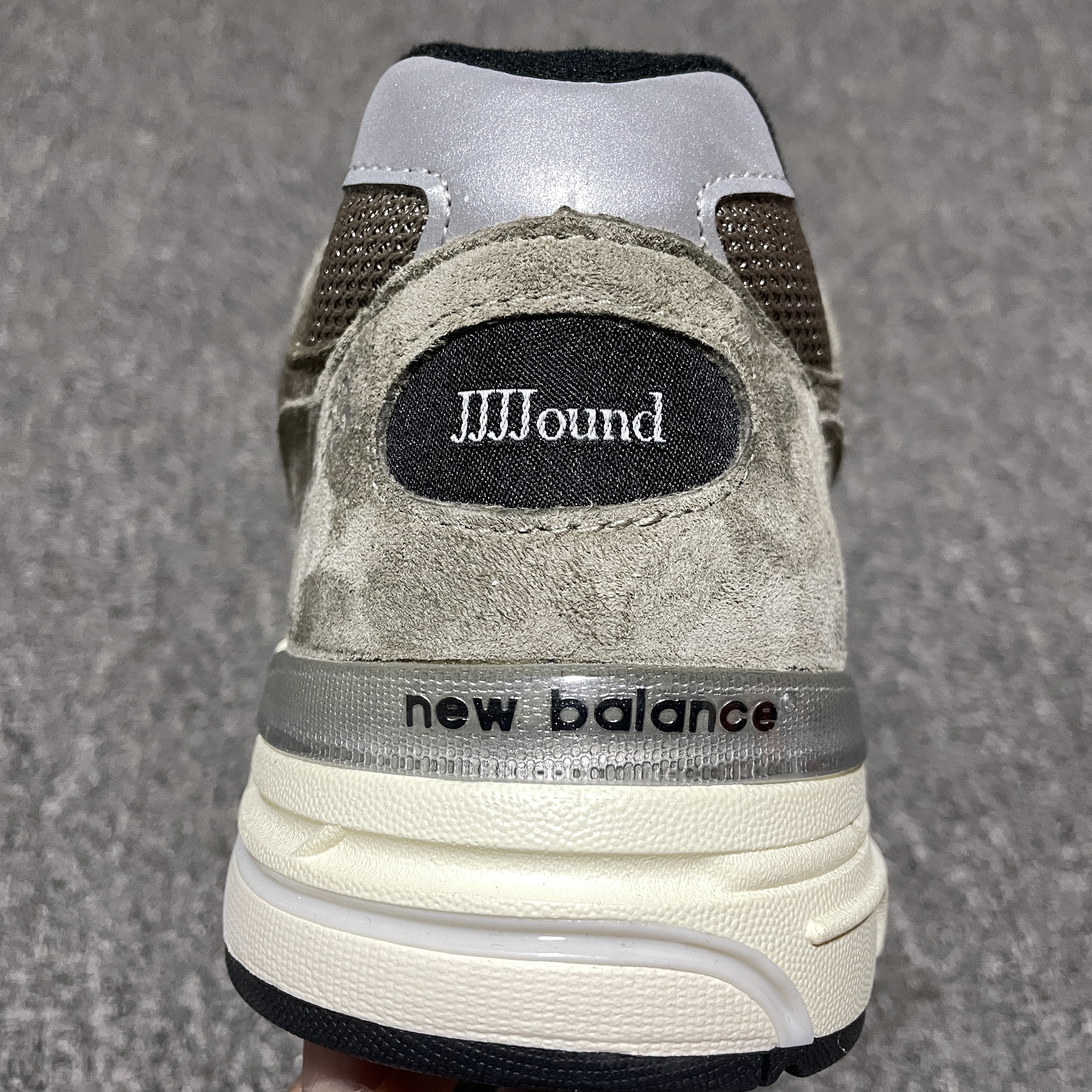 JJJJound × New Balance 993 "Mushroom/White" (U993JJ）