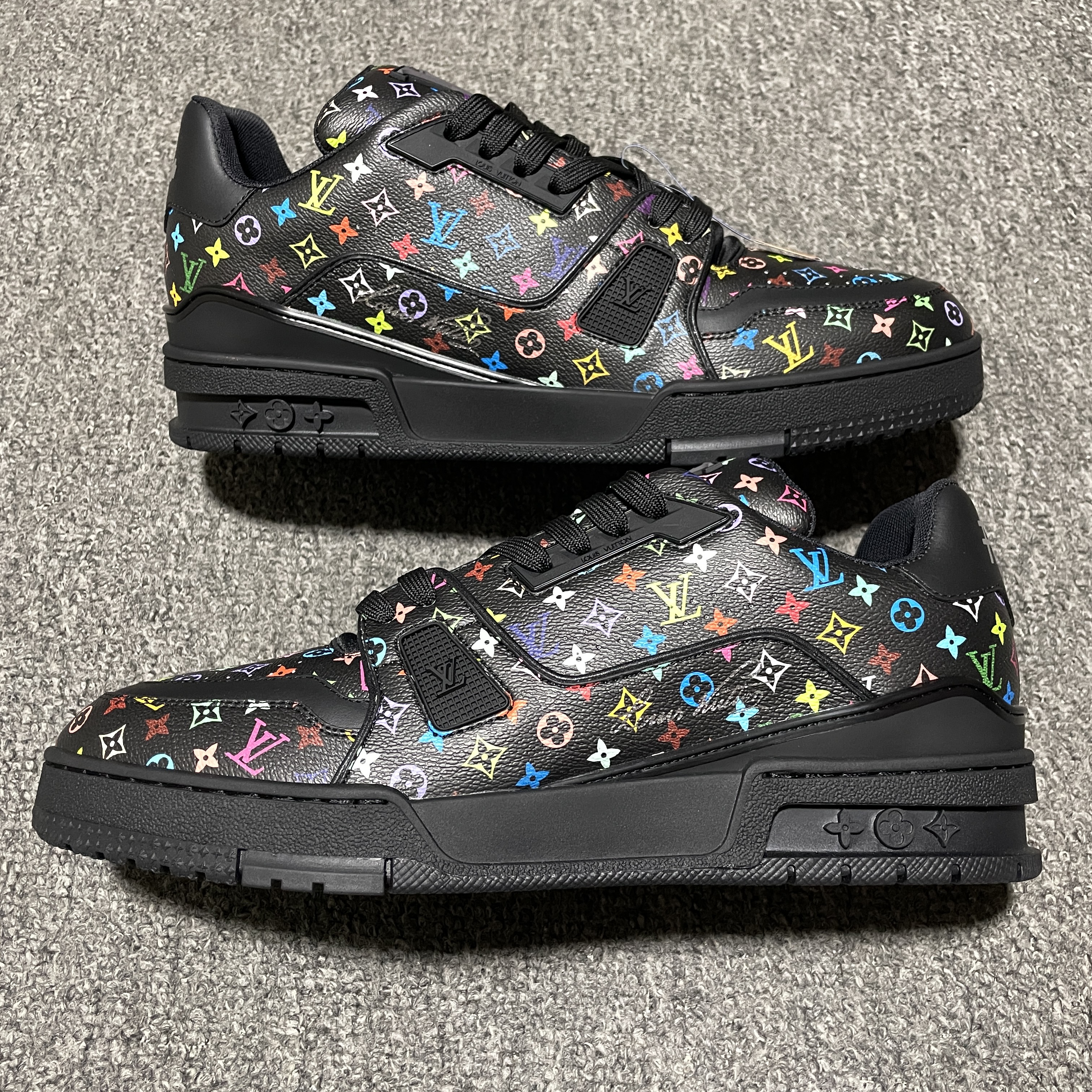 Louis Vuitton LV Trainer Sneaker（1AHEKZ）