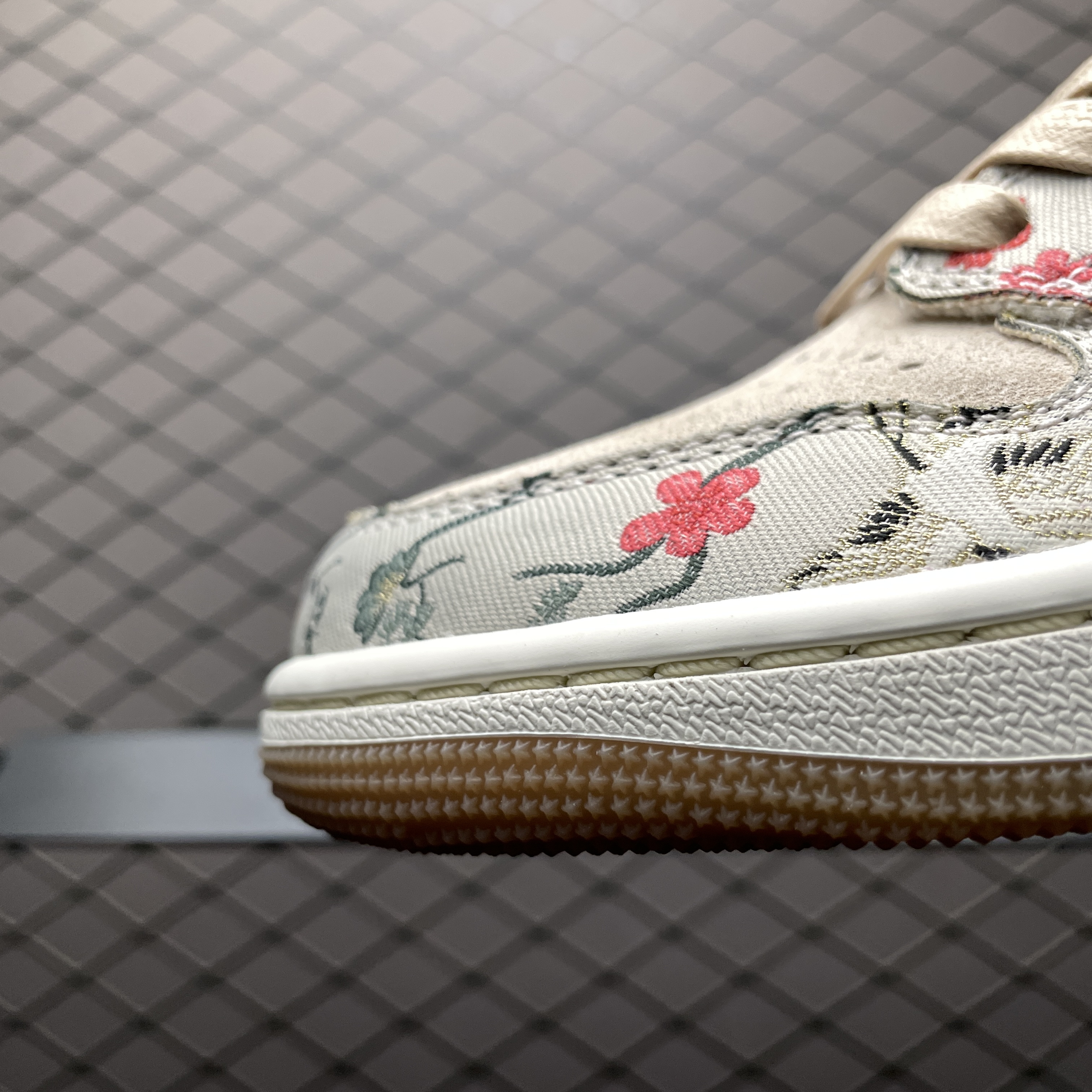 Rui Hachimura × Nike Air Jordan 1 Retro Low OG SP "Cranes"（HV8293-100）