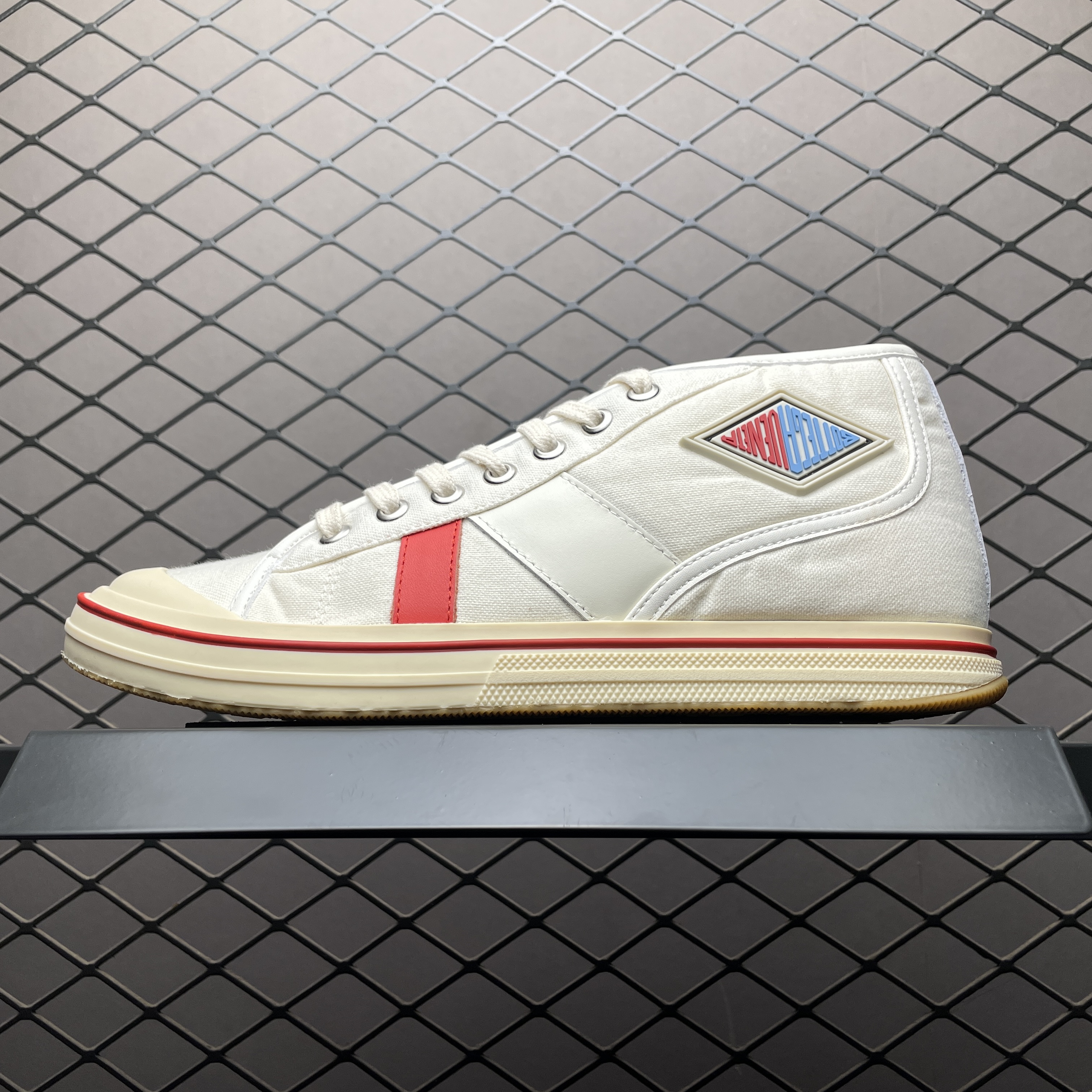 Bottega Veneta® Men's Eliot Sneaker (827556V5JG19642)