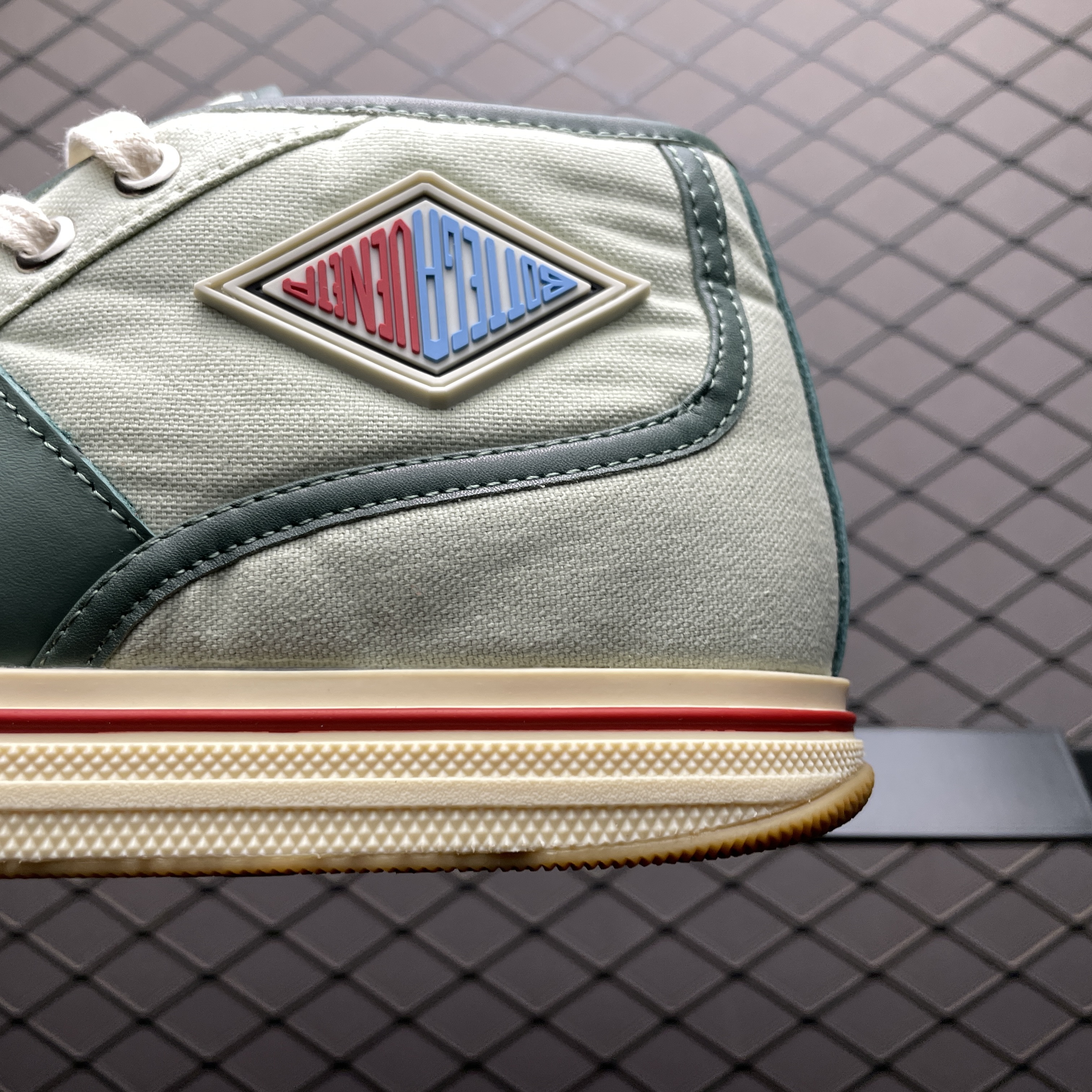 Bottega Veneta® Men's Eliot Sneaker (827556V5JG13030)