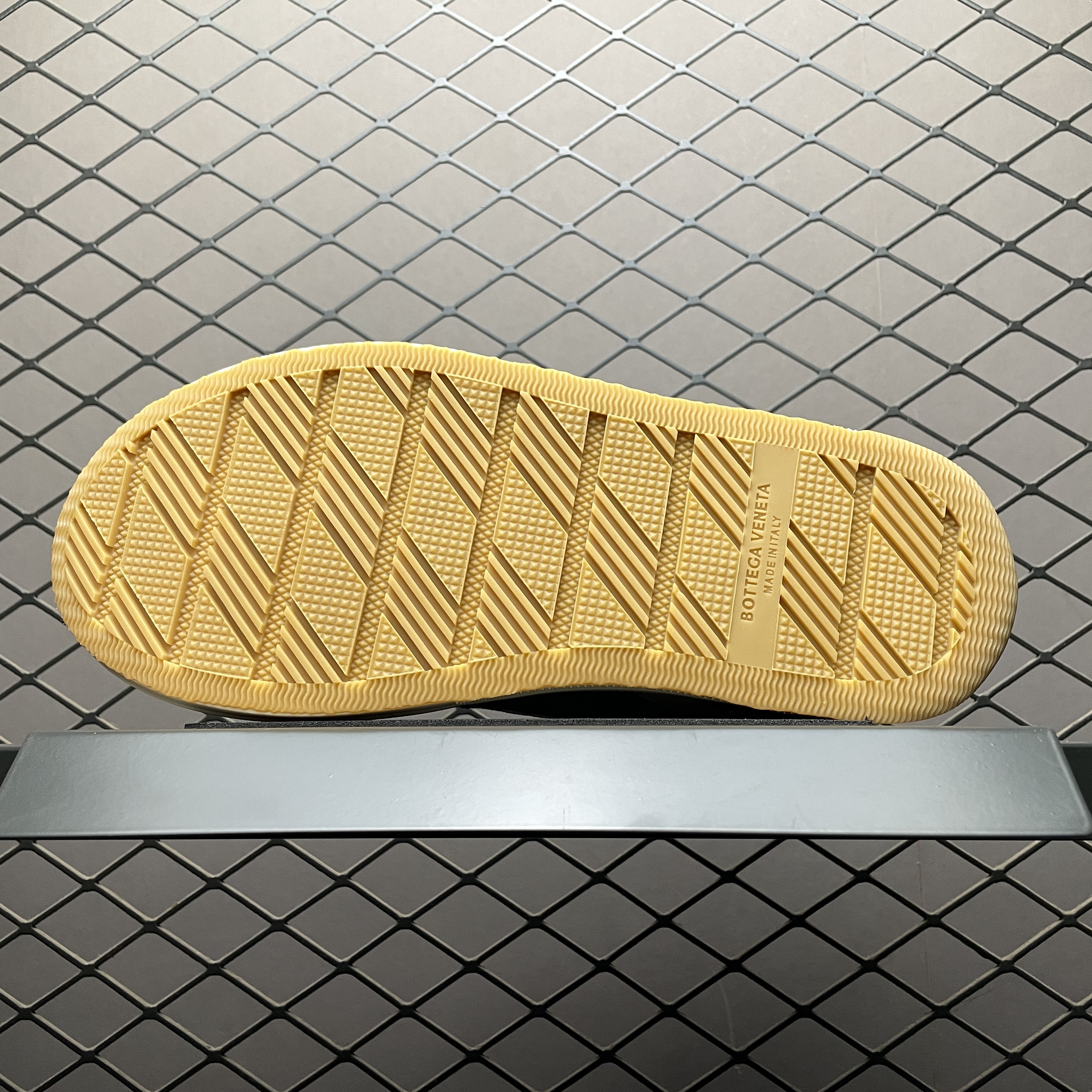 Bottega Veneta® Men's Eliot Sneaker (827556V5JG19643)