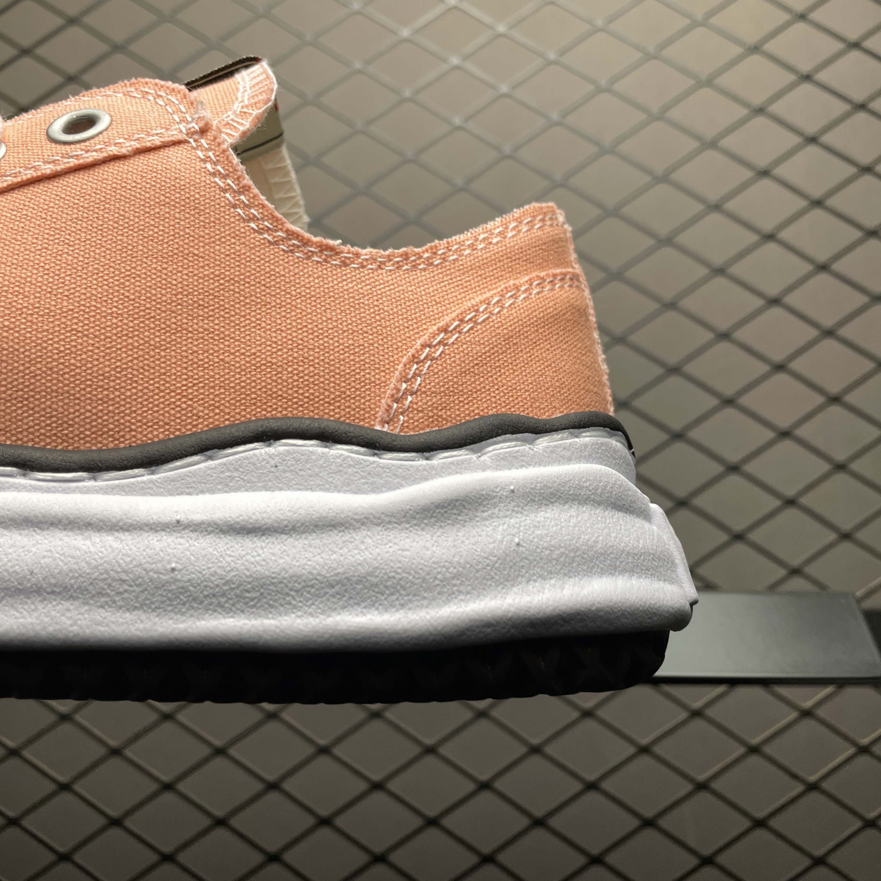 Maison MIHARA YASUHIRO PETERSON OG Sole Canvas Low-top Sneaker "Pink" (A01FW702)