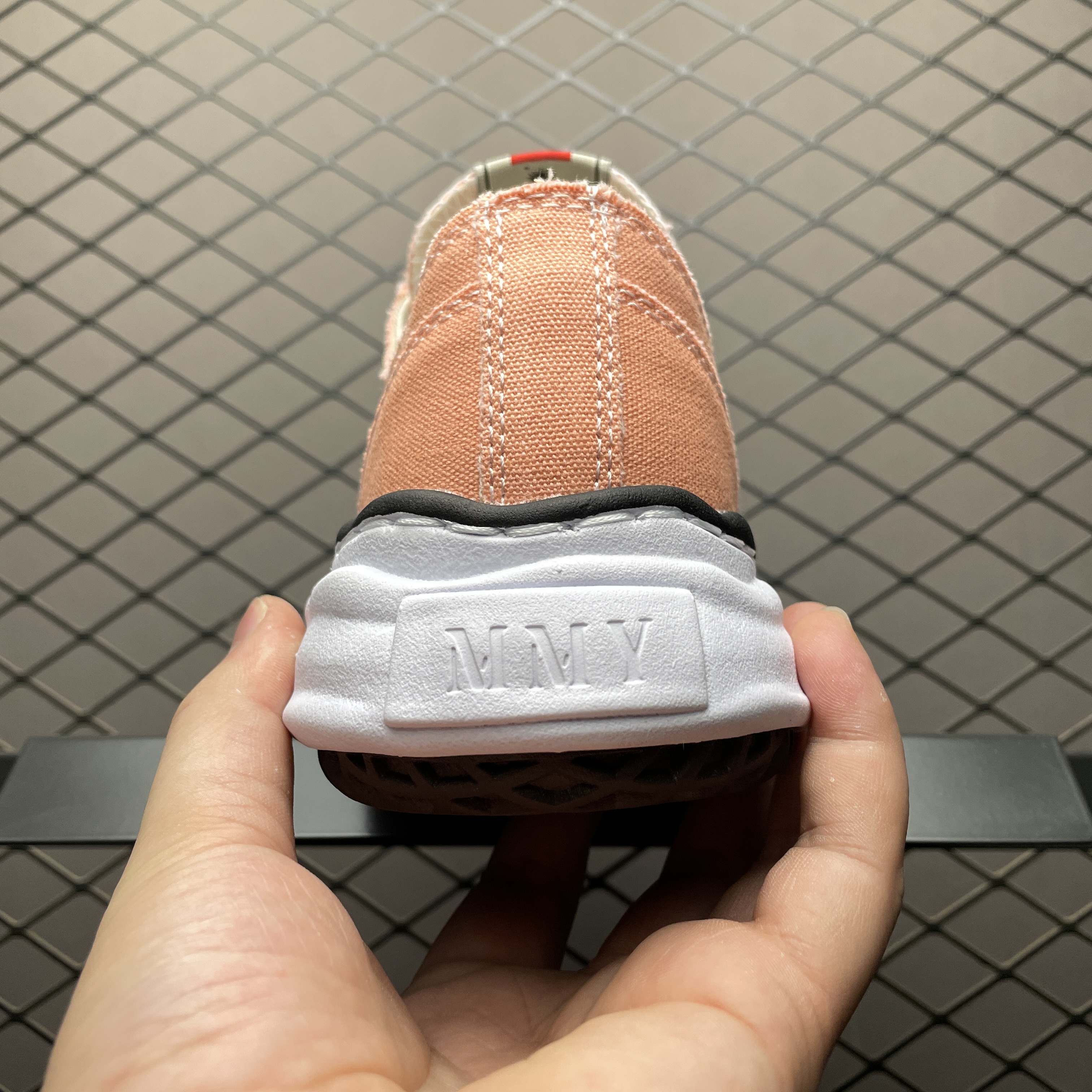 Maison MIHARA YASUHIRO PETERSON OG Sole Canvas Low-top Sneaker "Pink" (A01FW702)