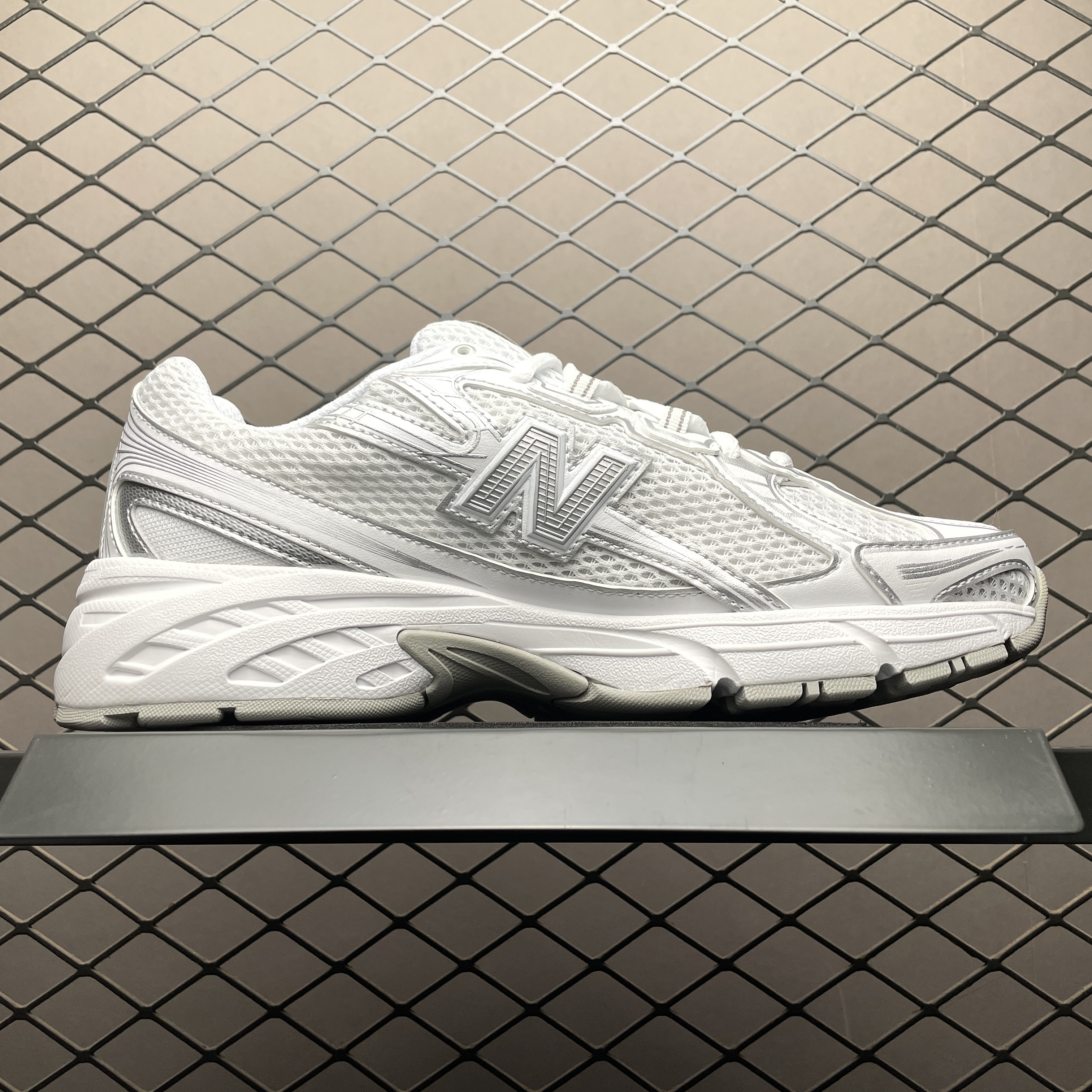 New Balance 740 "Triple White" (U740WM2）