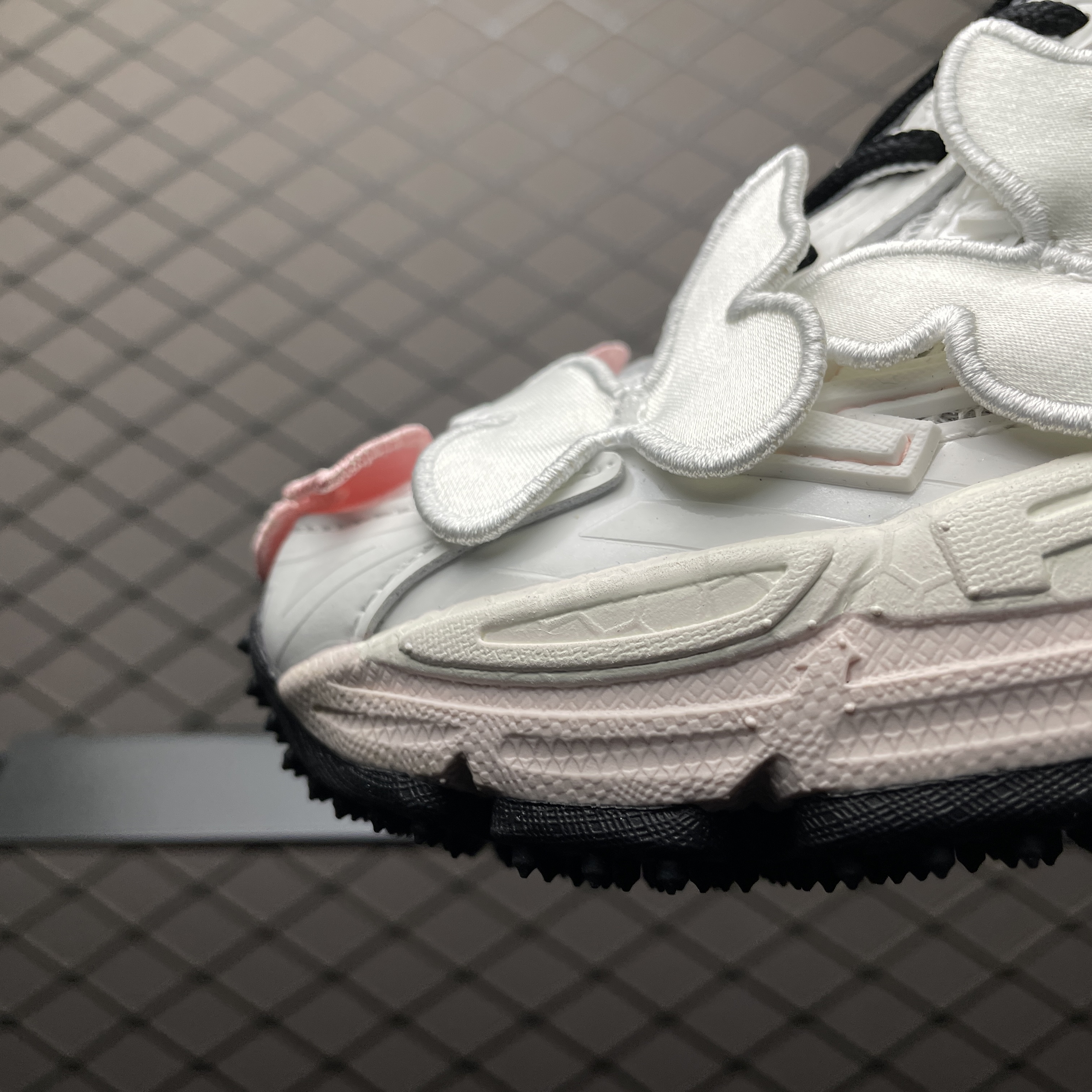 OFF-WHITE Be Right Back Pink White Butterflies (Women's) (OWIA289W24FAB0023001)