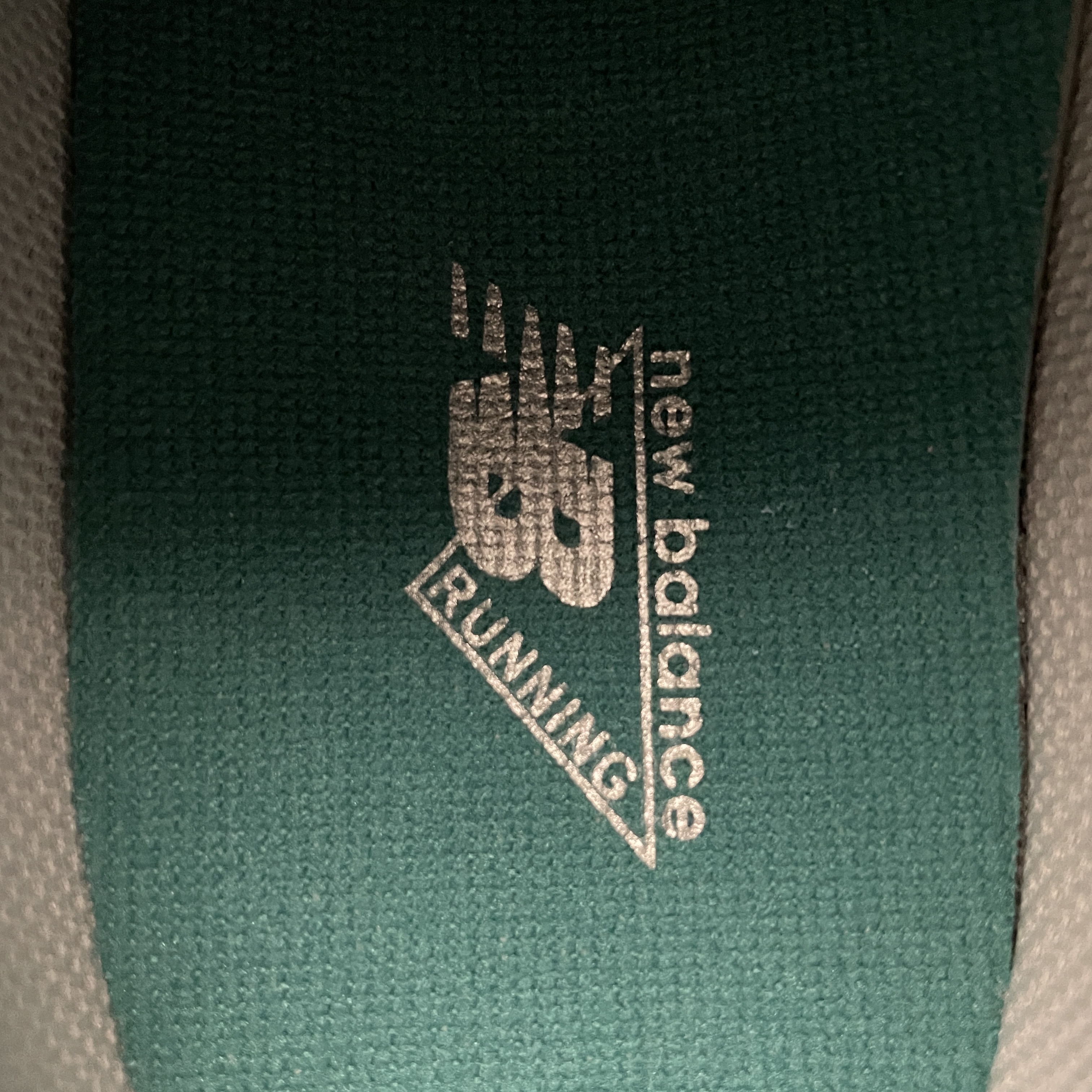 New Balance 740 "Silver Metallic/New Spruce" (U740NC2）