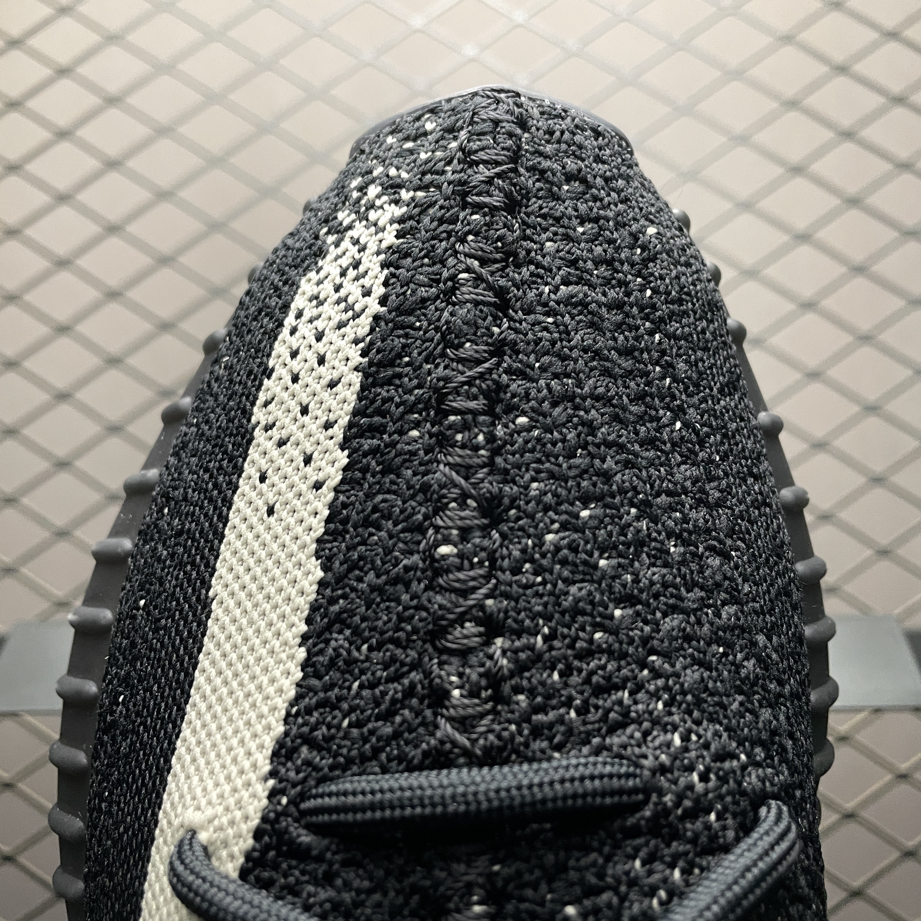 adidas YEEZY Boost 350 V2 "Oreo"（BY1604）