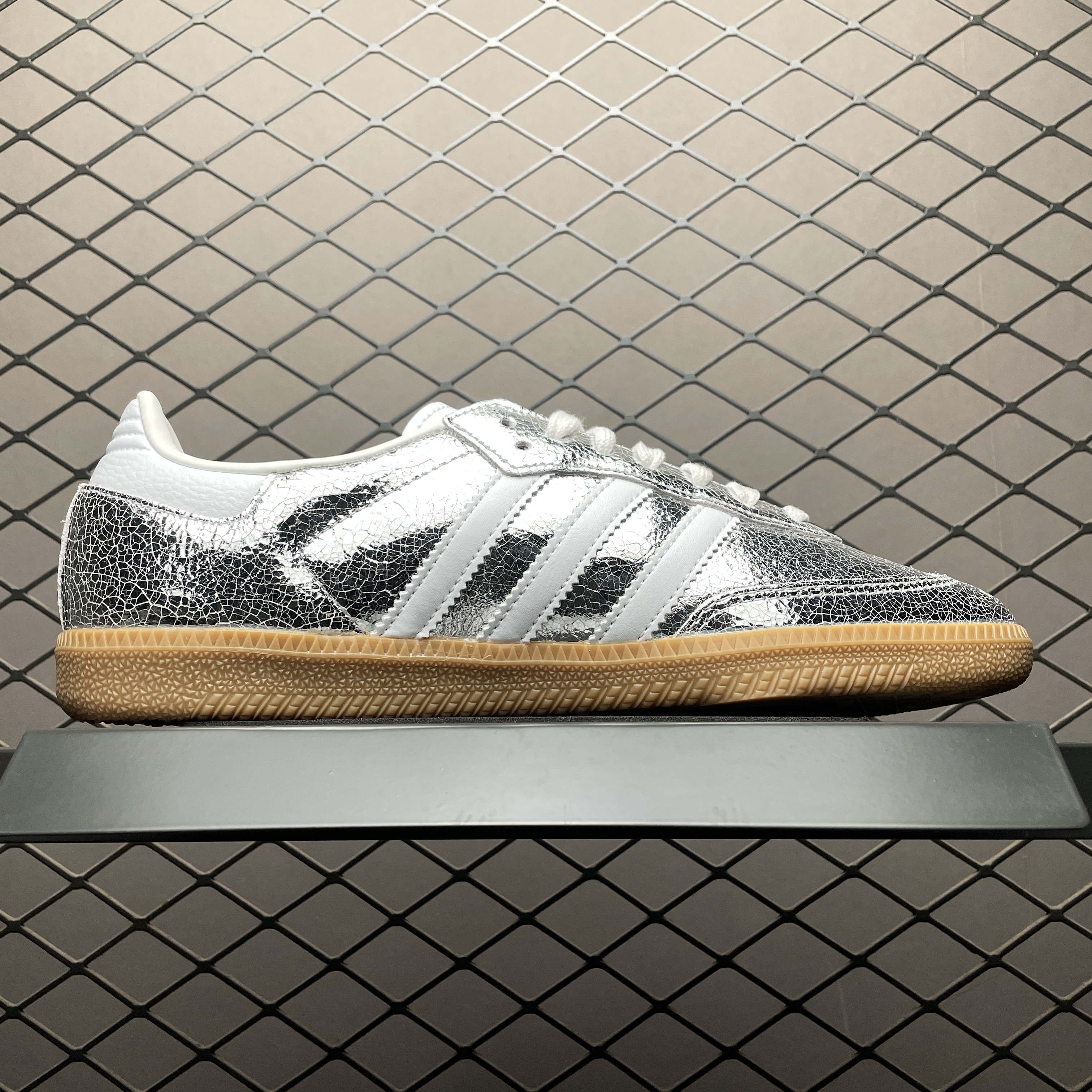adidas Originals Samba "Silver Metallic"（KI5718）