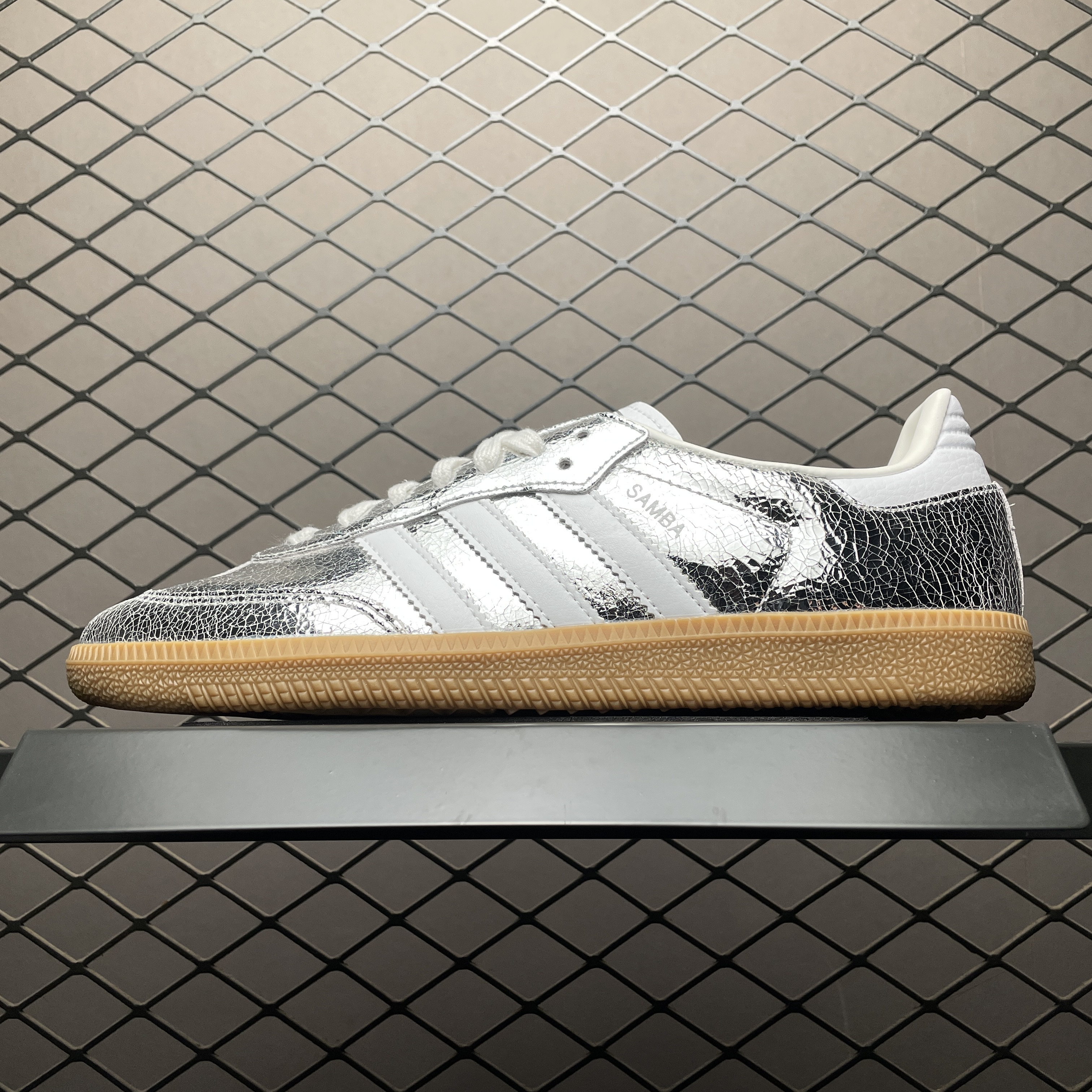 adidas Originals Samba "Silver Metallic"（KI5718）