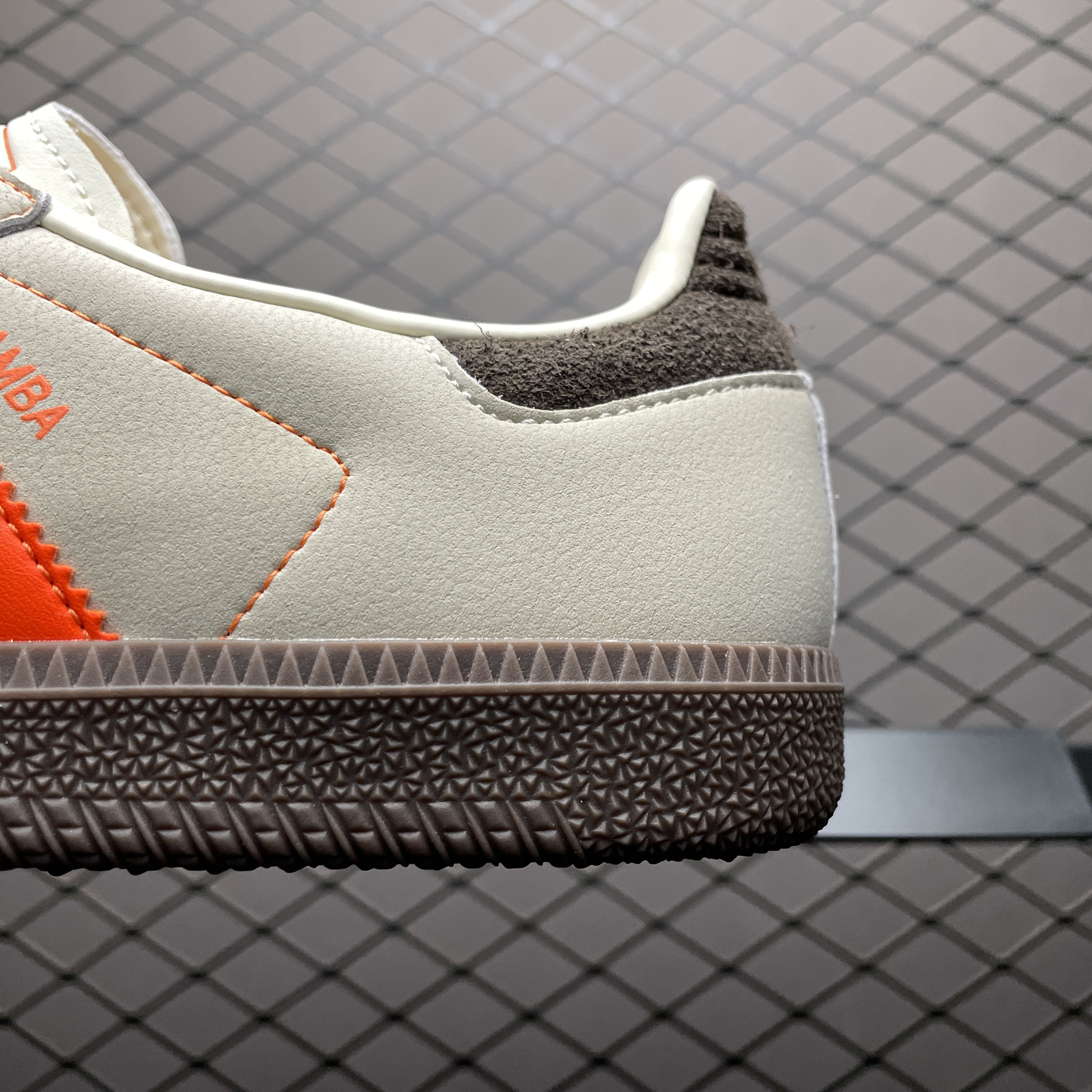 adidas Originals Women's Samba OG "Solar Orange/Cream White"（JI2732）