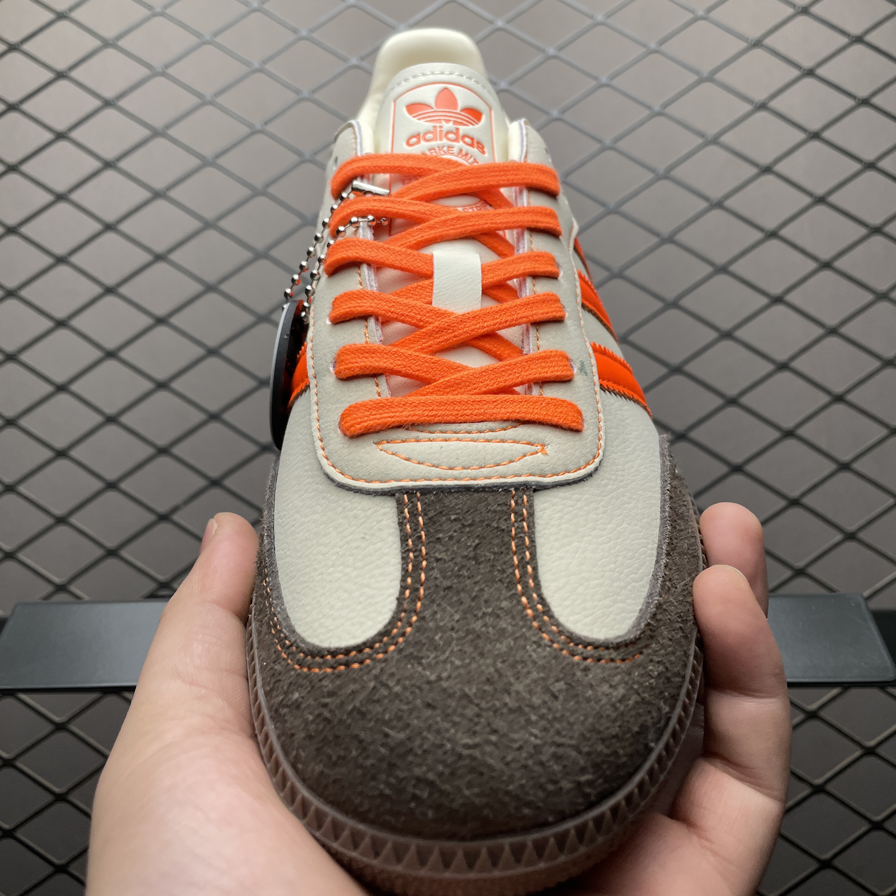 adidas Originals Women's Samba OG "Solar Orange/Cream White"（JI2732）