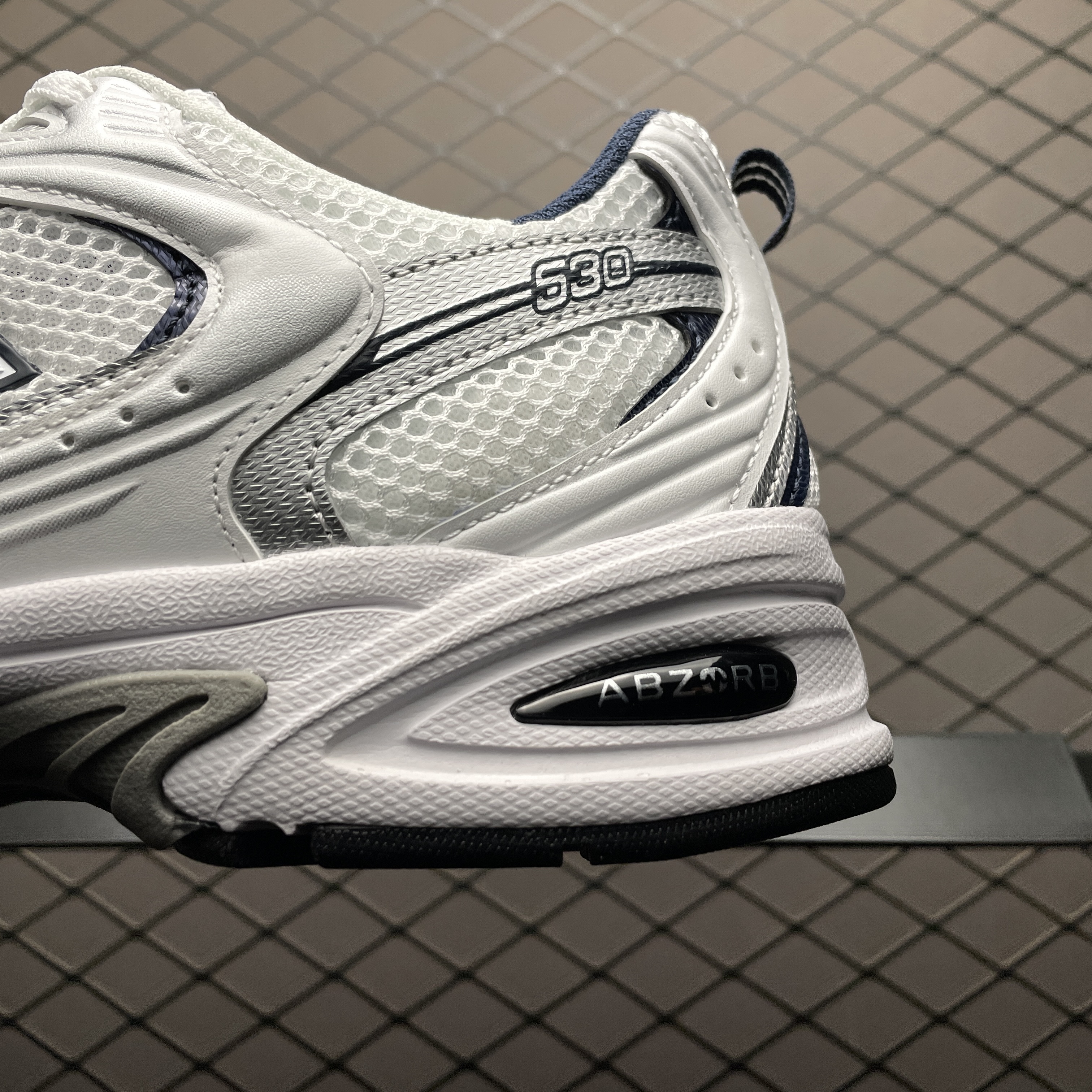 New Balance Women's MR530SG "White" (MR530SG)