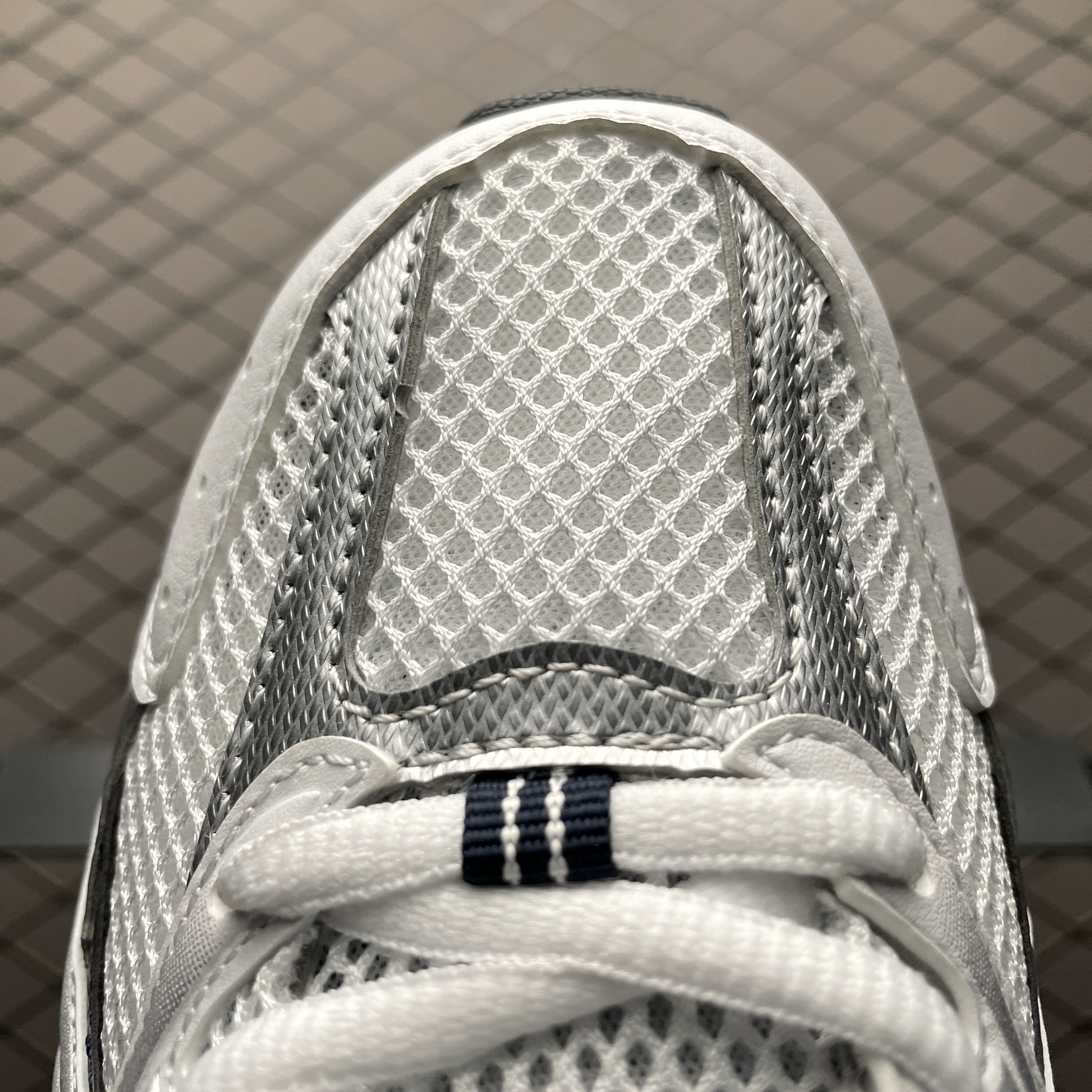 New Balance Women's MR530SG "White" (MR530SG)