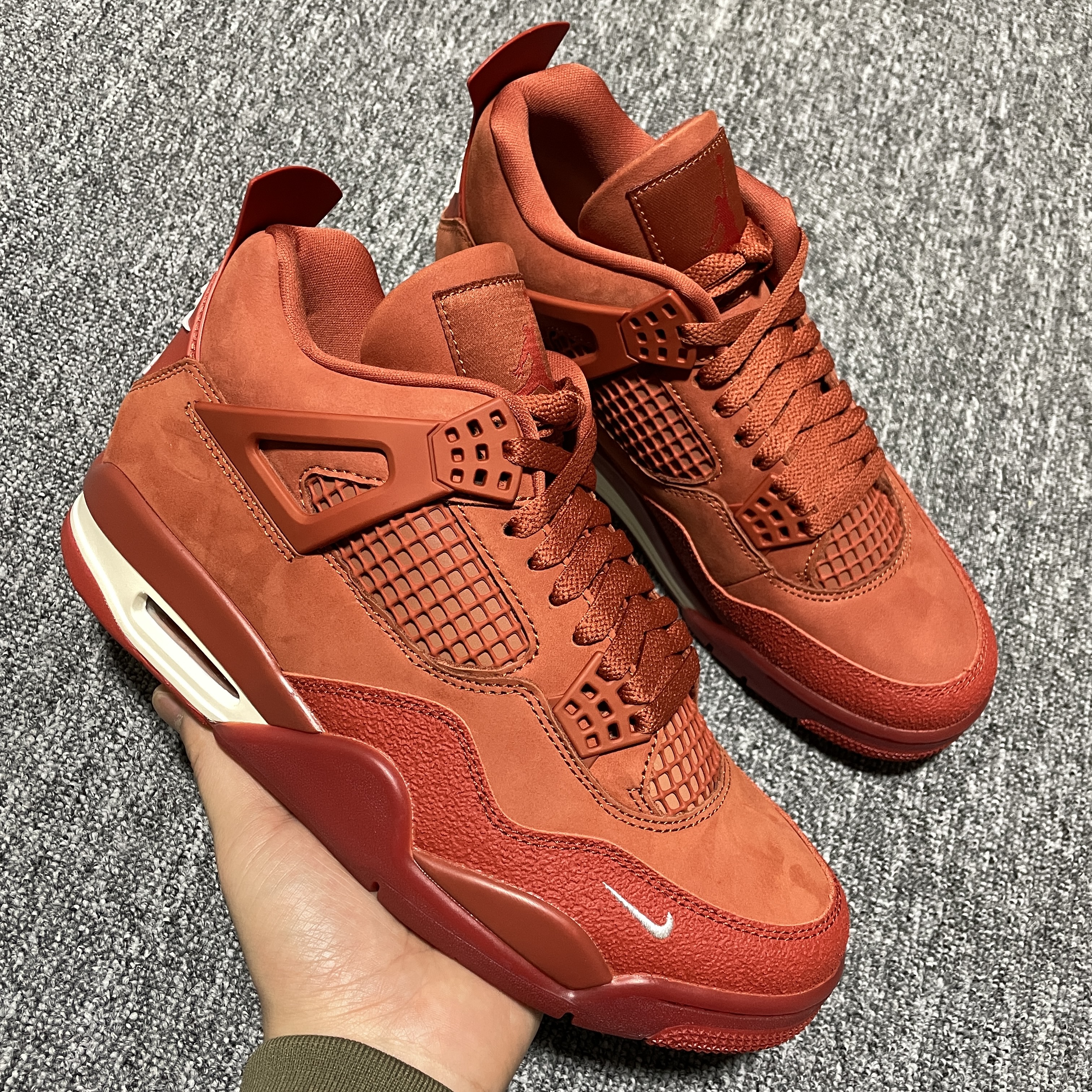 Nigel Sylvester × Nike Air Jordan 4 Retro OG "Brick By Brick"（HF4340-800）
