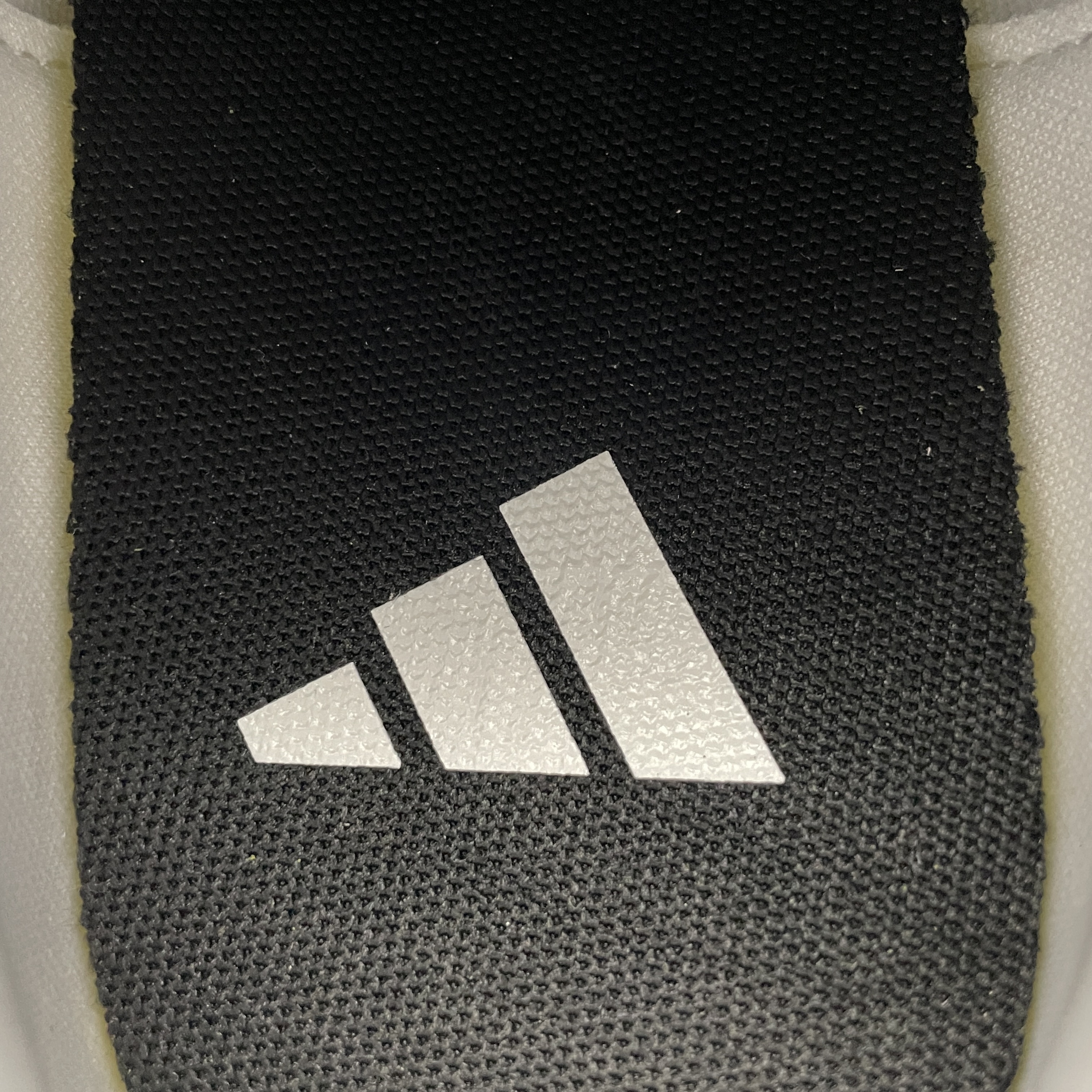 adidas Lightblaze "Alumina/Core Black/Cloud White"（JH6944）