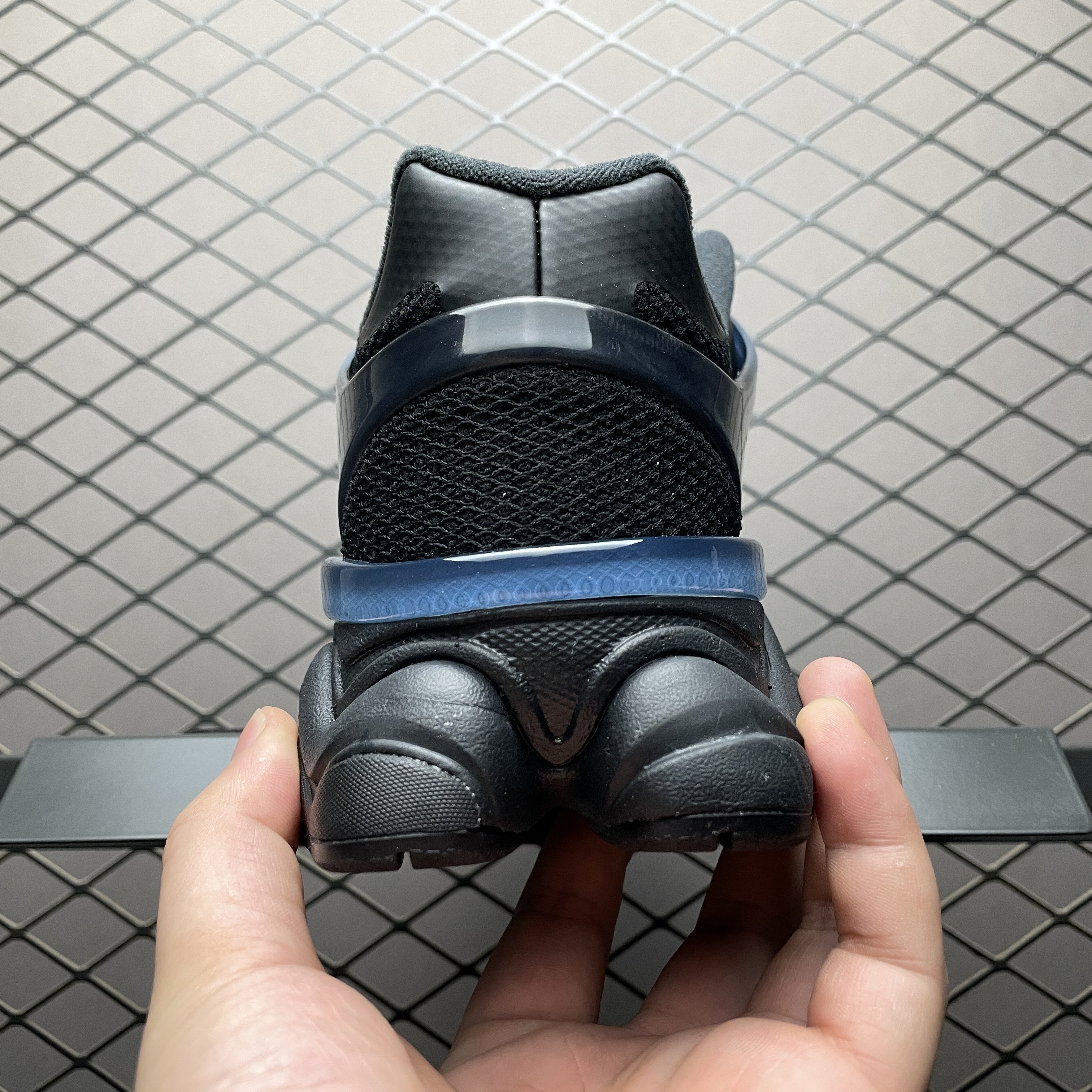 New Balance 9060 "Navy Blue/Black" (U9060IDW)