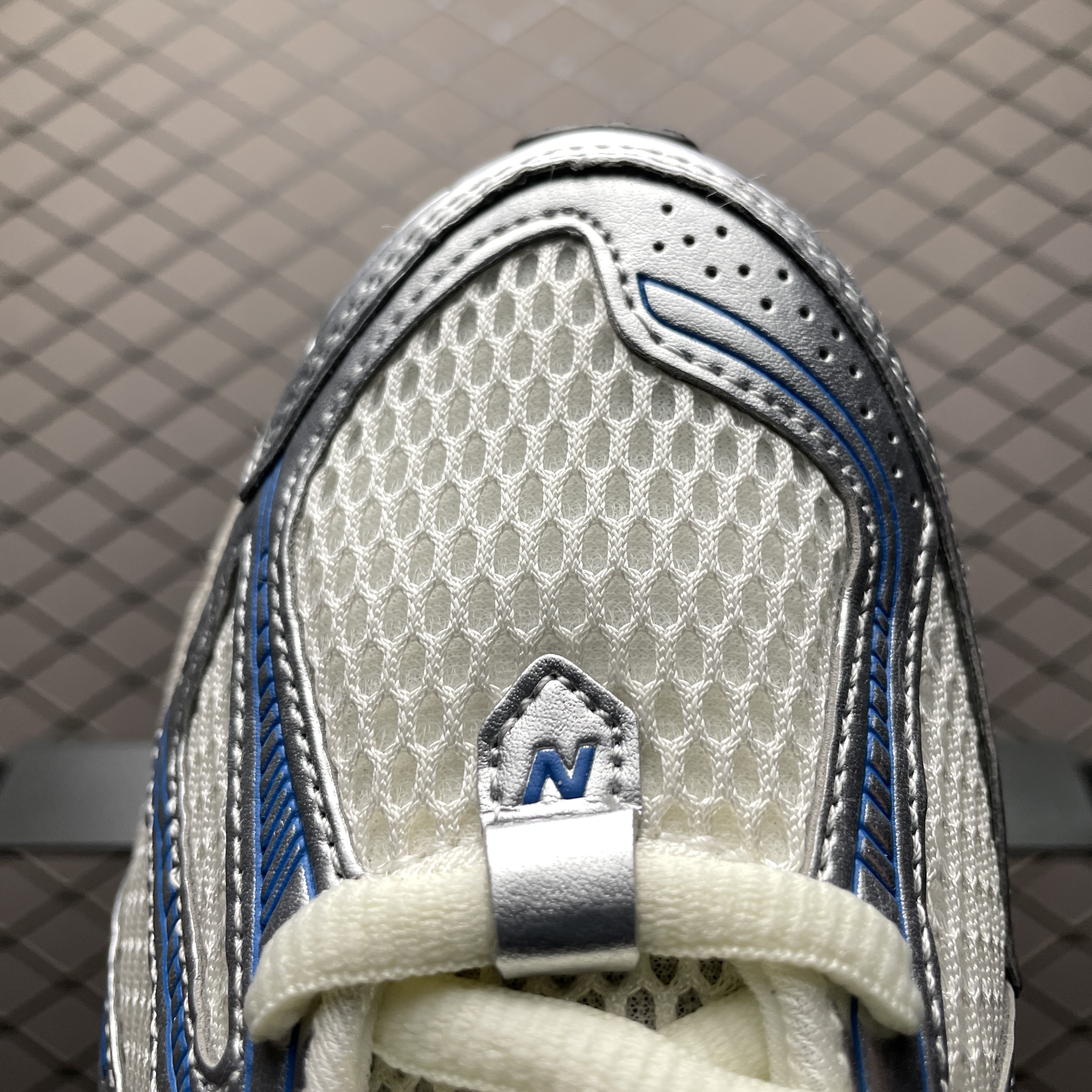 New Balance 1906R "Silver/Blue" (M1906REB）