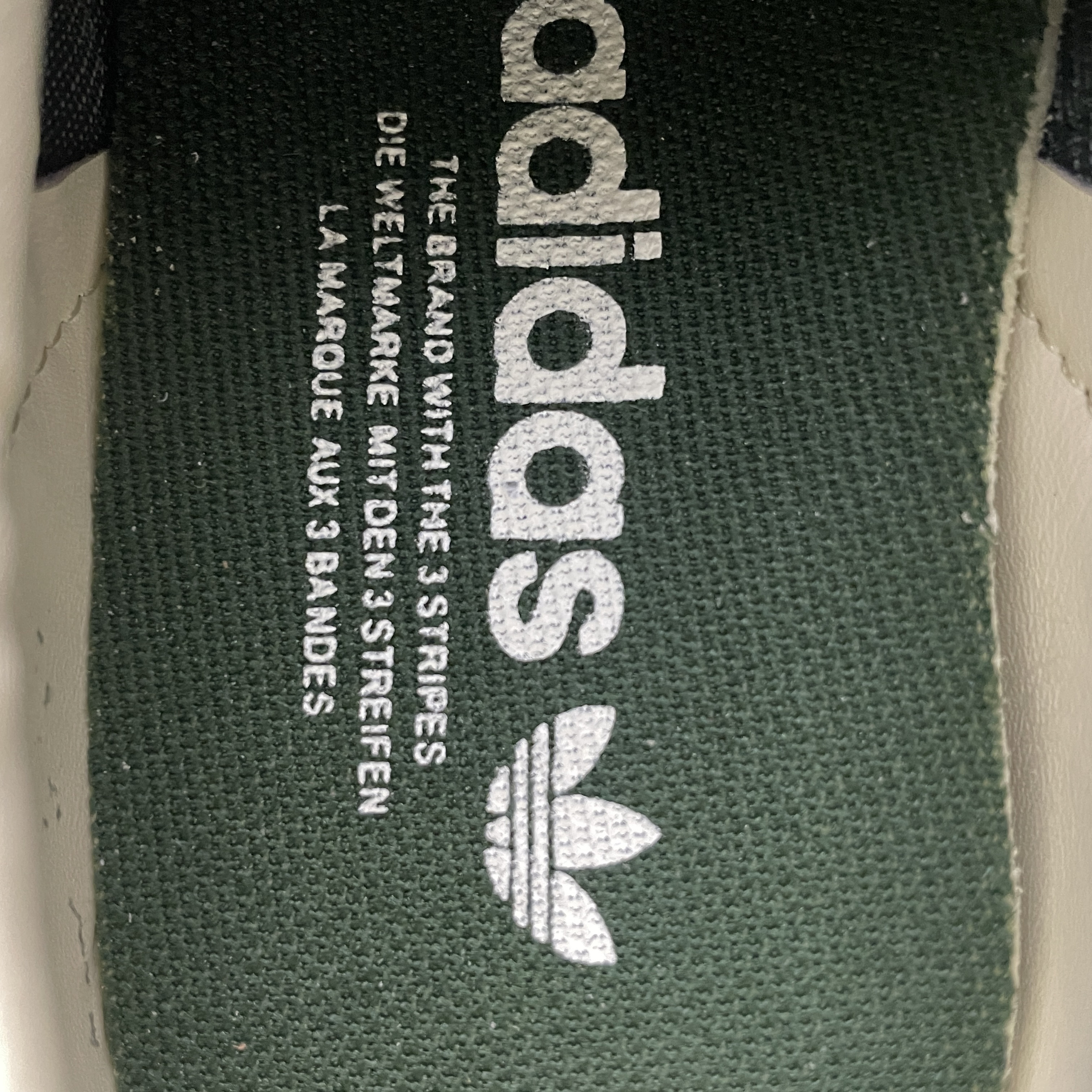 adidas Originals Gazelle Indoor "Shadow Green/Warm Sandstone/Wonder White"（JH5402）