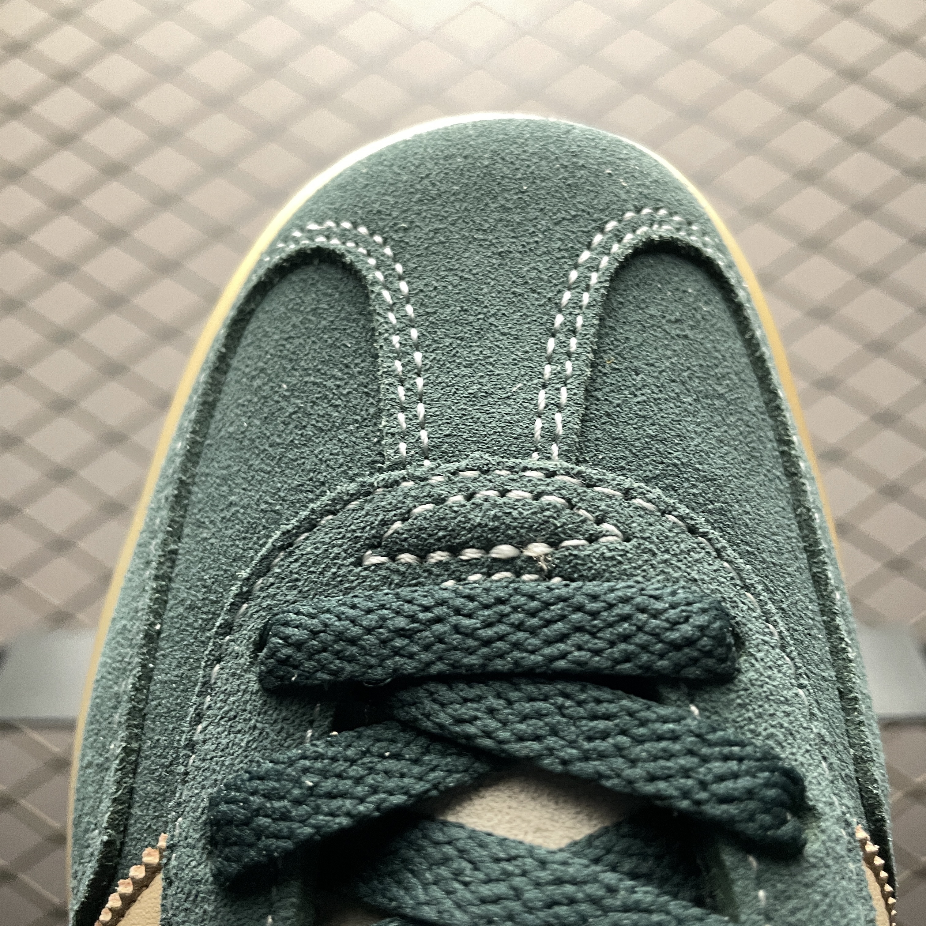 adidas Originals Gazelle Indoor "Shadow Green/Warm Sandstone/Wonder White"（JH5402）