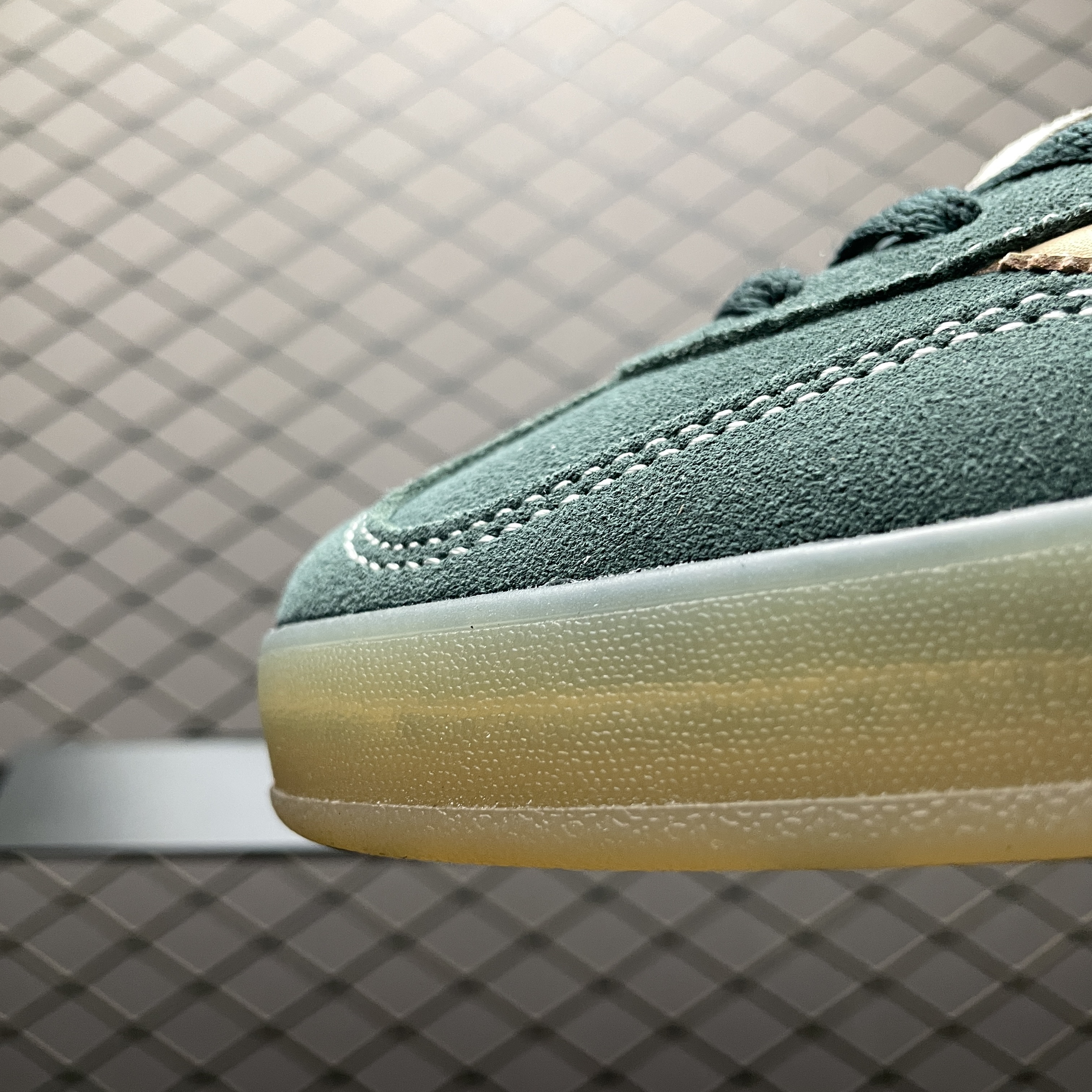 adidas Originals Gazelle Indoor "Shadow Green/Warm Sandstone/Wonder White"（JH5402）