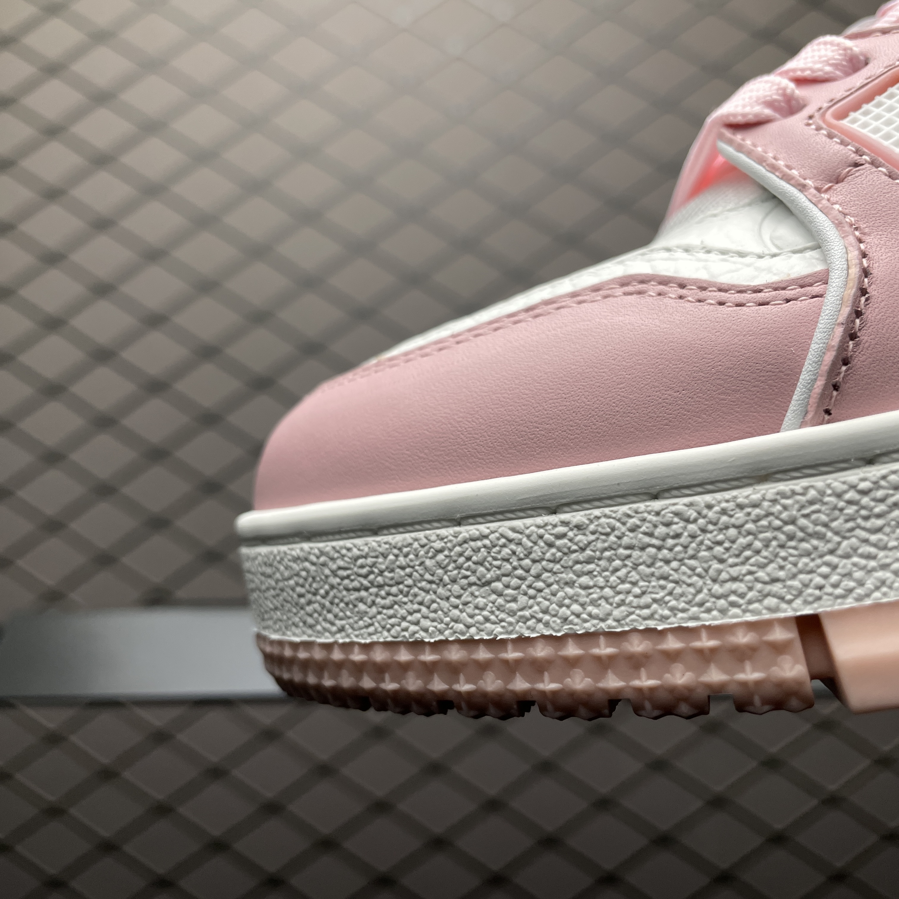 Louis Vuitton LV Trainer Sneaker（1ABOEE）