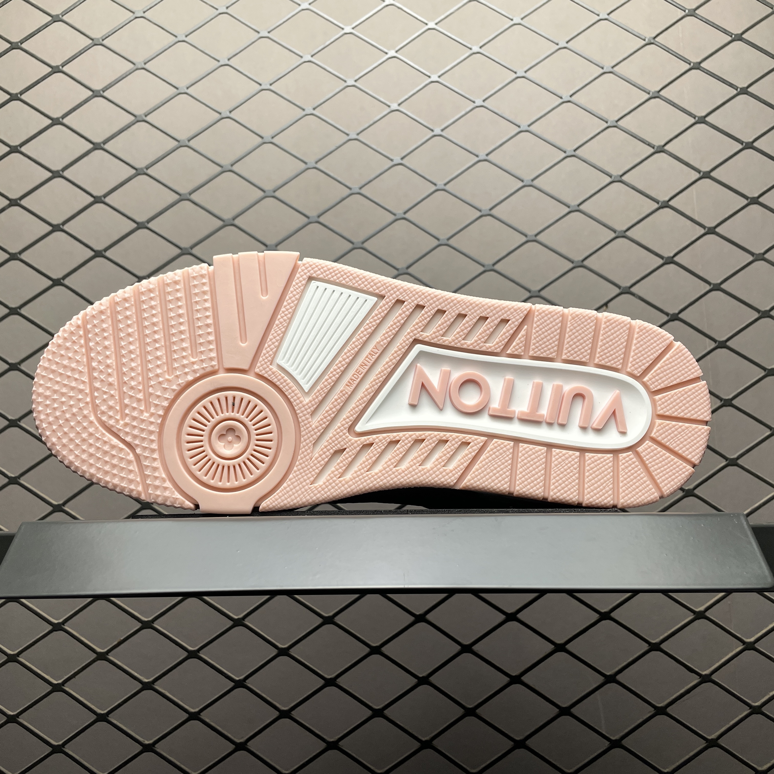 Louis Vuitton LV Trainer Sneaker（1ABOEE）