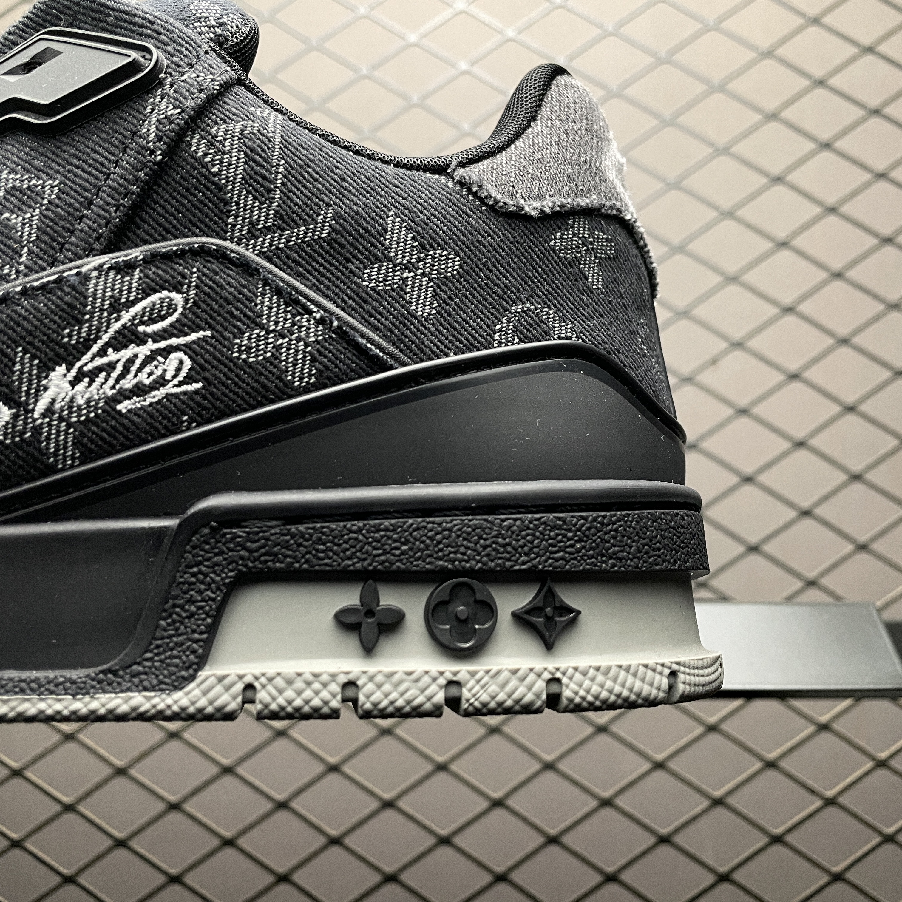 Louis Vuitton LV Trainer Sneaker（1AC4ZB）