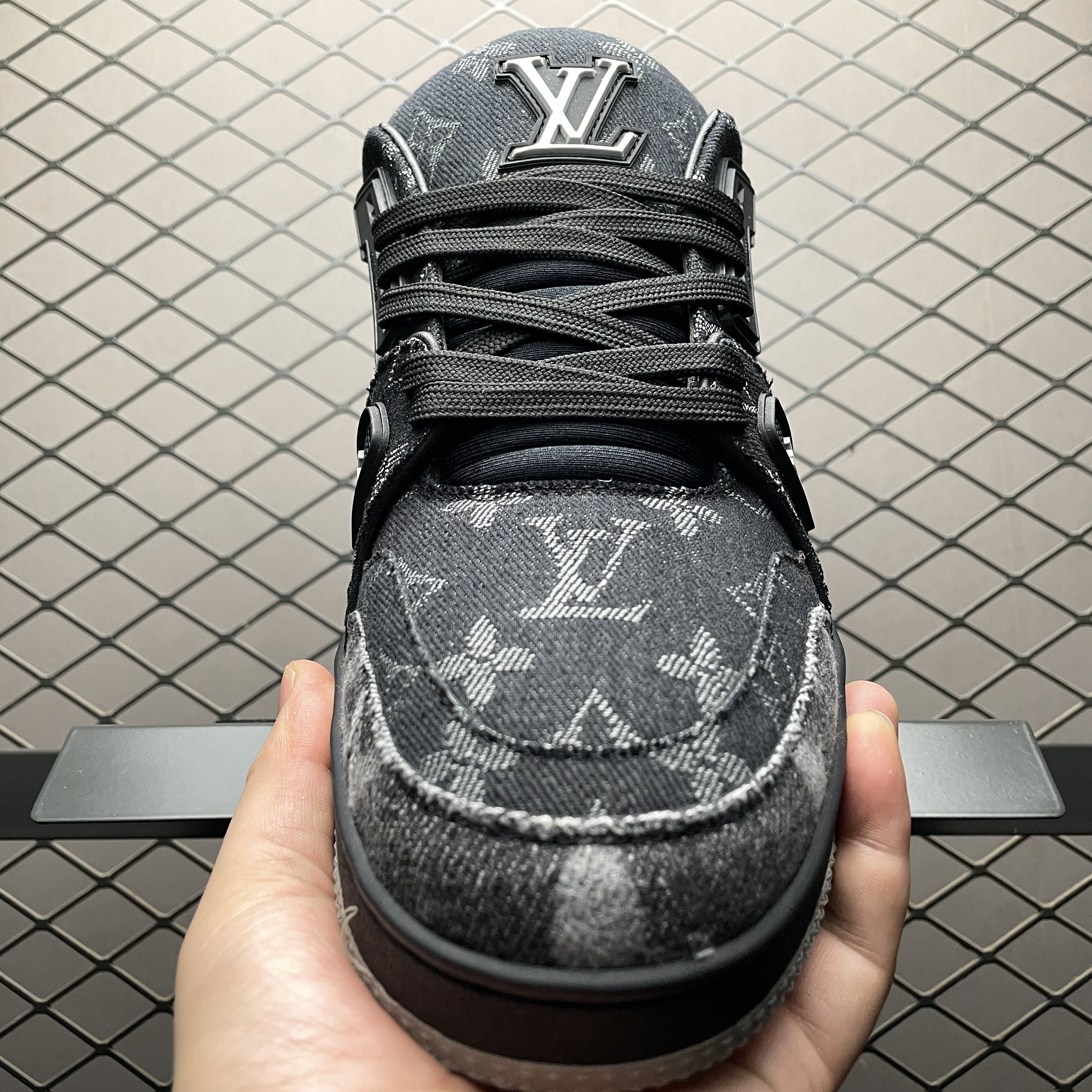 Louis Vuitton LV Trainer Sneaker（1AC4ZB）