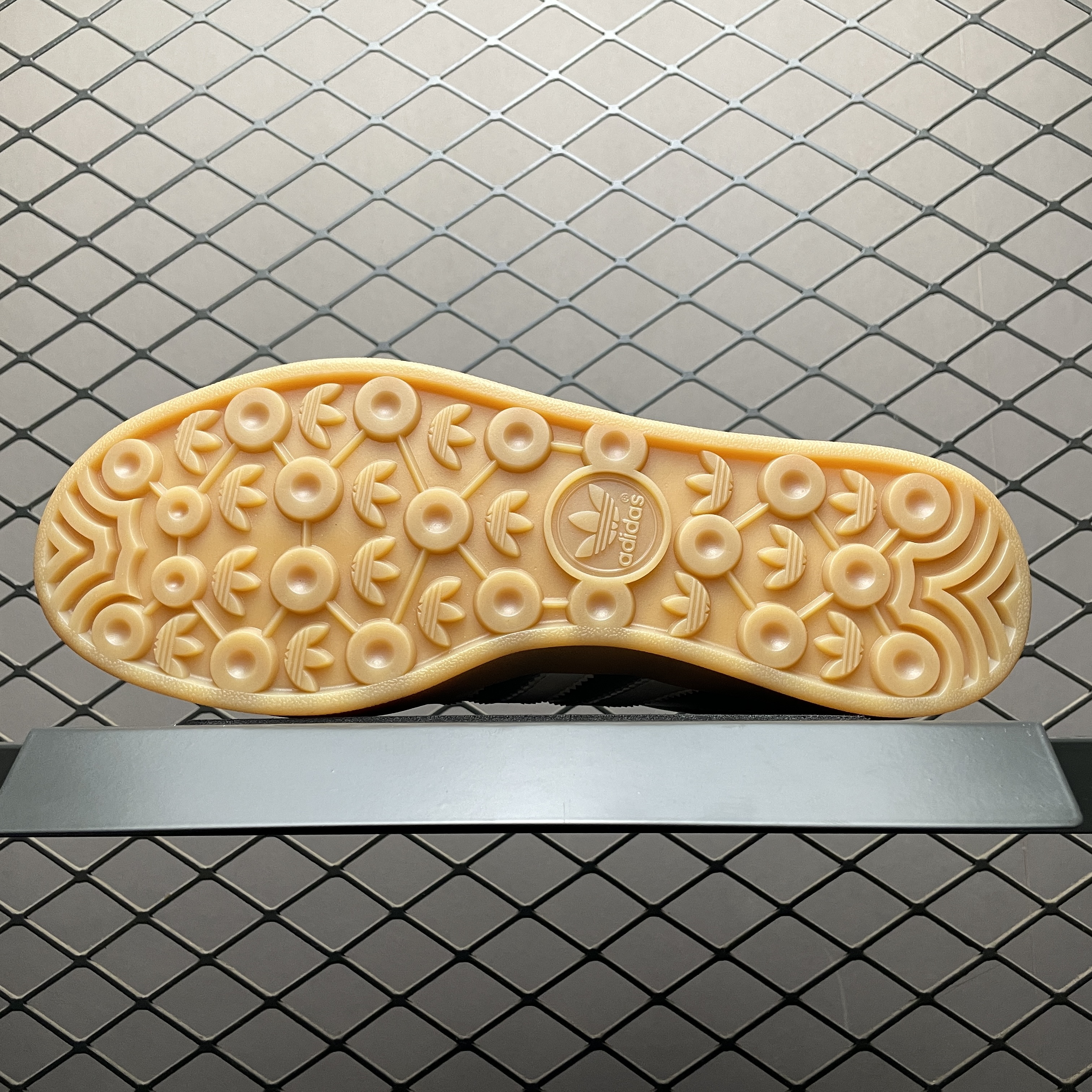 adidas Originals Gazelle Indoor "Silver Metallic/Core White"（JR1206）