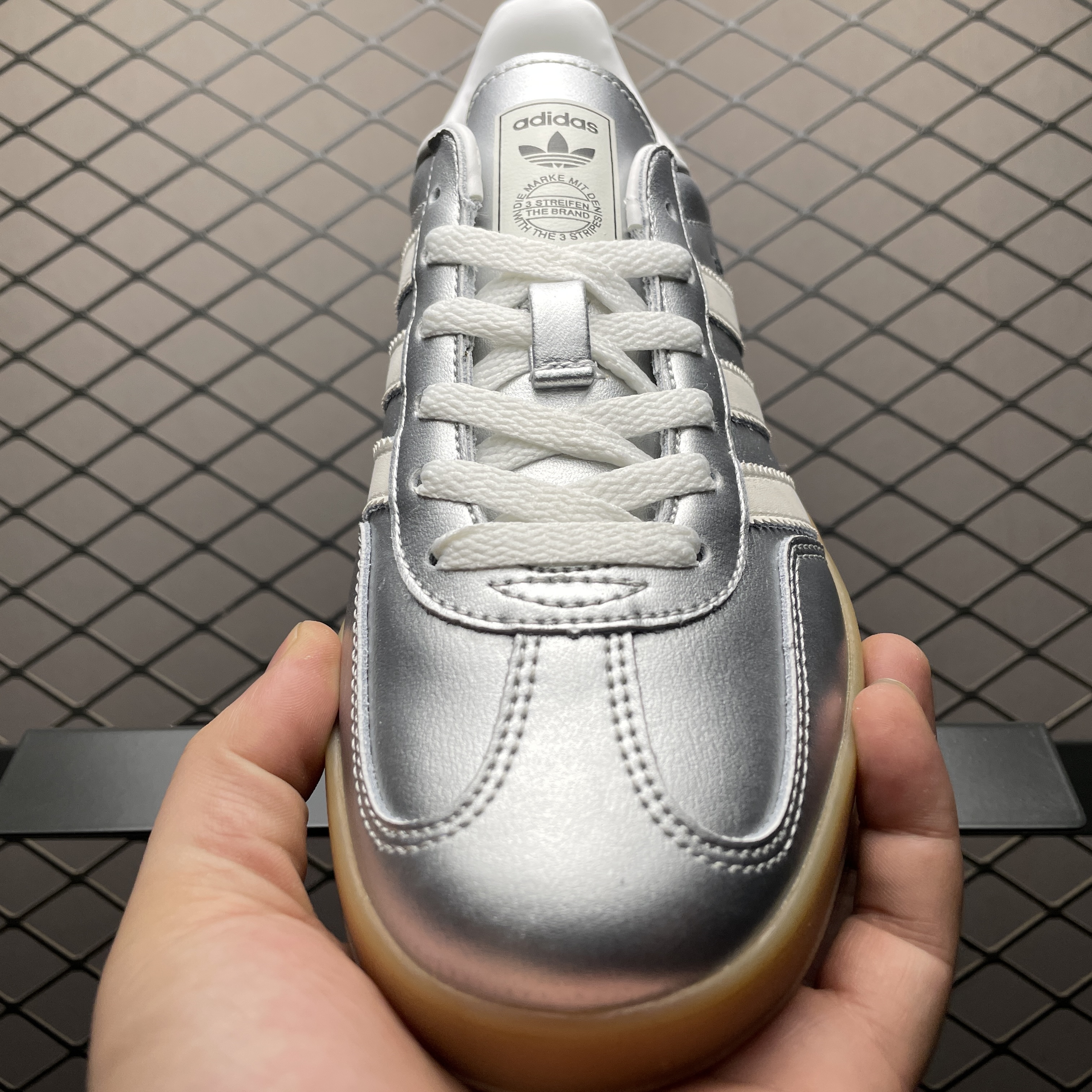 adidas Originals Gazelle Indoor "Silver Metallic/Core White"（JR1206）