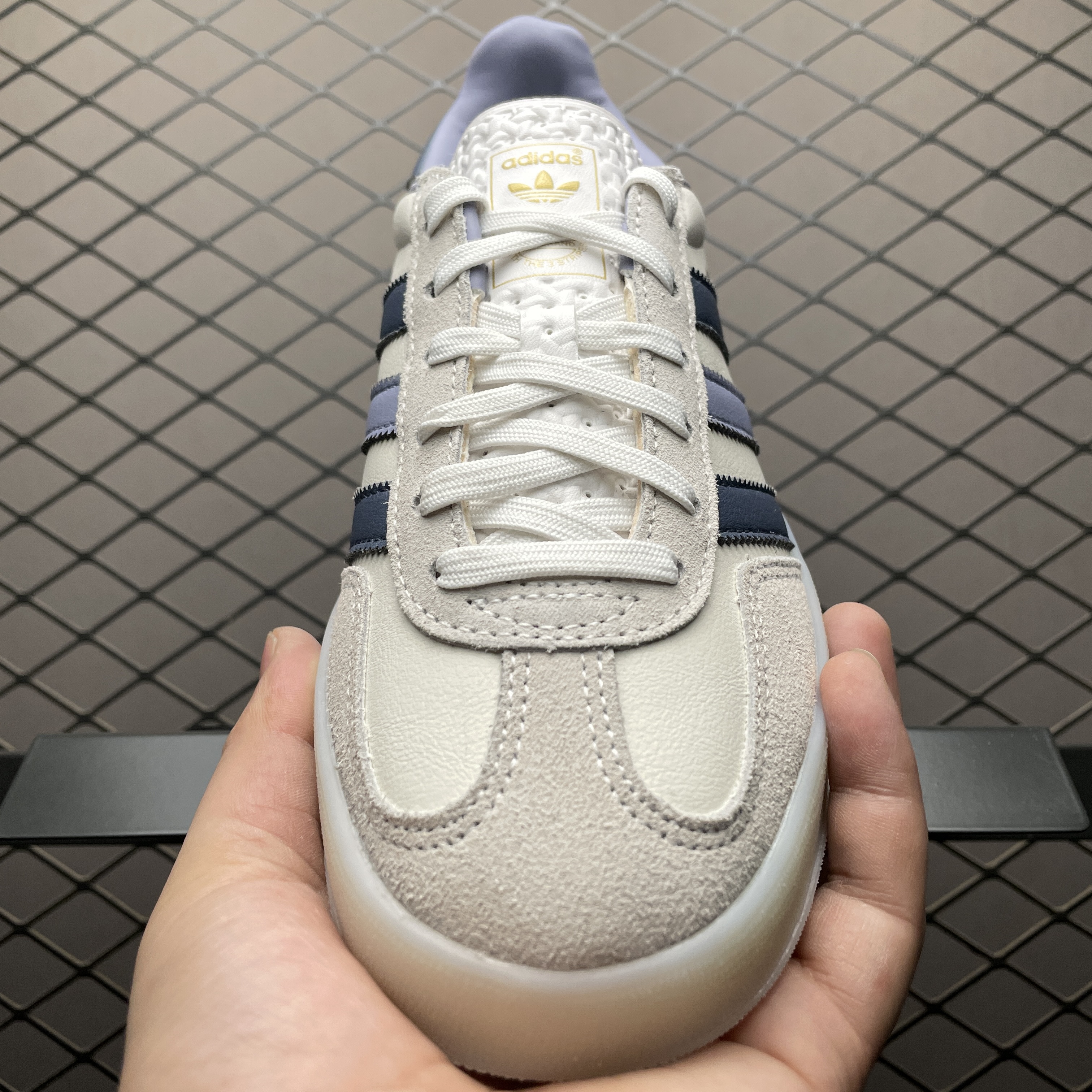 adidas Originals Gazelle Indoor "White/Preloved Ink"（ IG1643）
