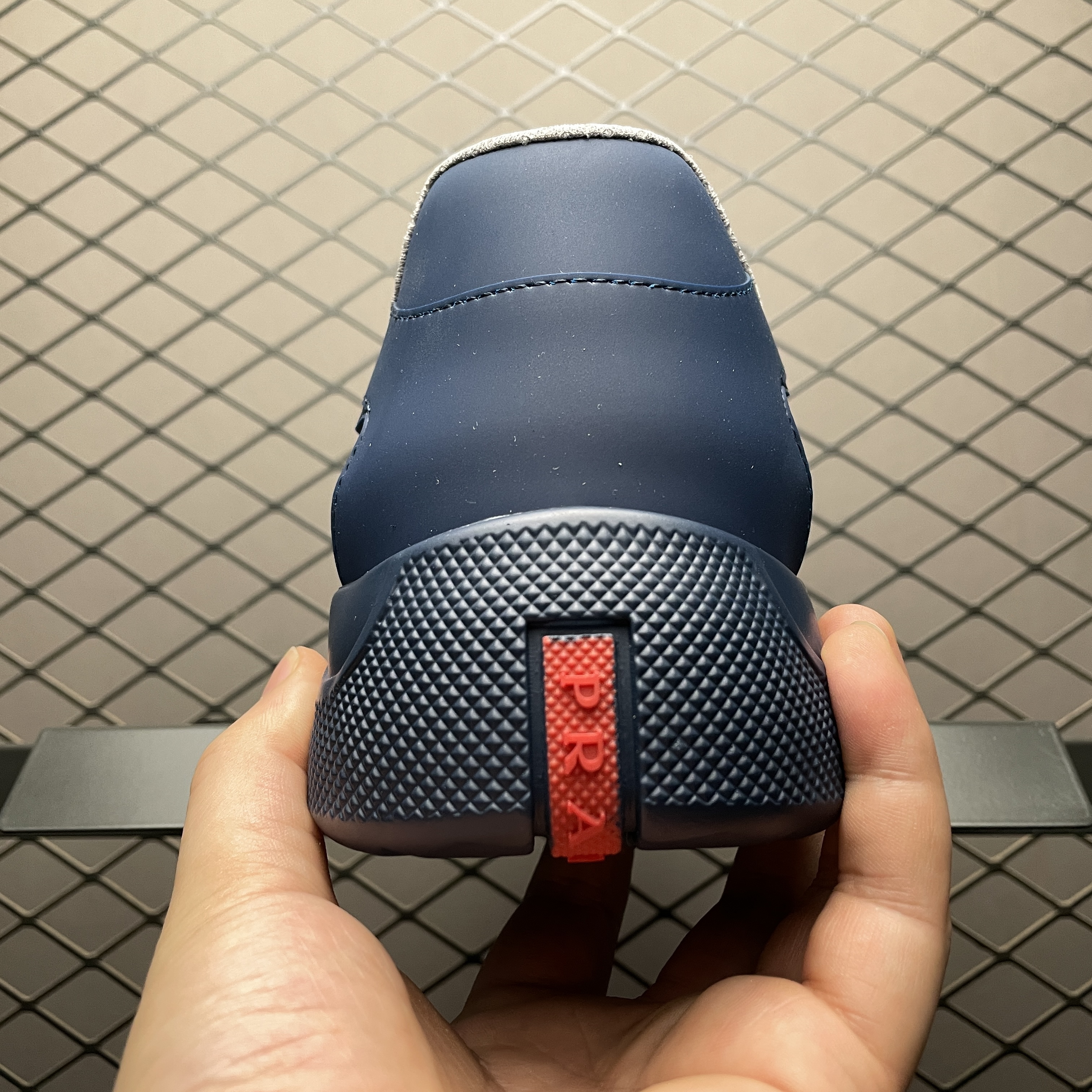 Prada America's Cup Soft rubber and bike fabric sneakers（4E6500_3LLJ_F0V41_F_025）