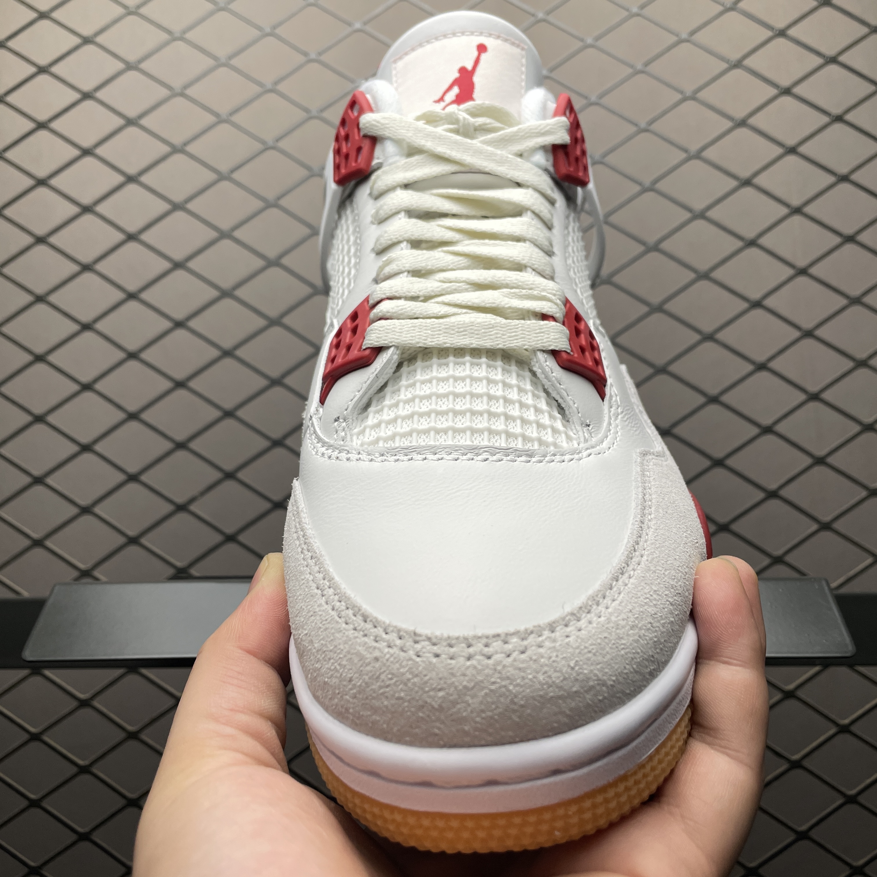 Nike SB × Air Jordan 4 "Varsity Red" (DR5415-106)