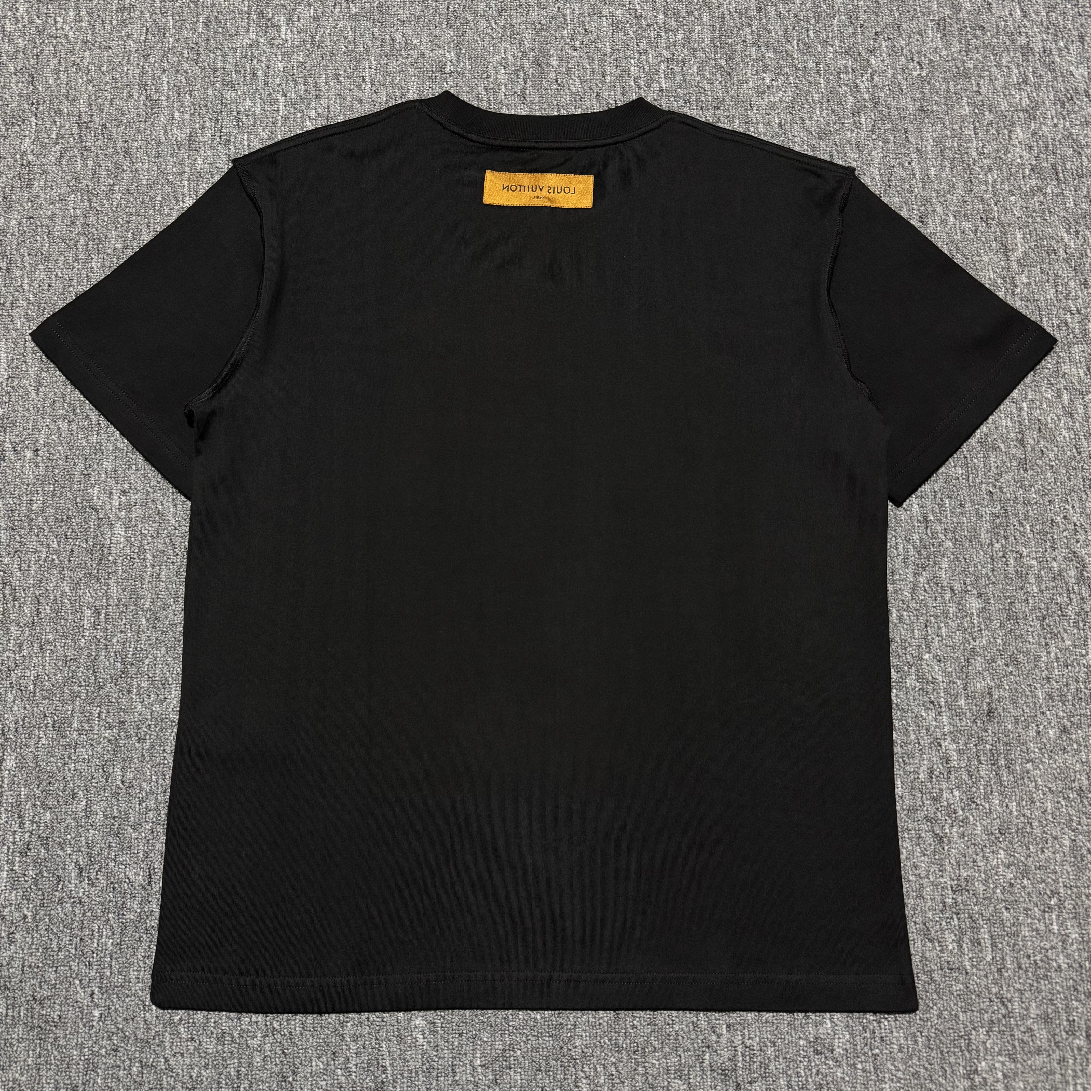 Louis Vuitton Embossed LV T-shirt（1AA5E0)