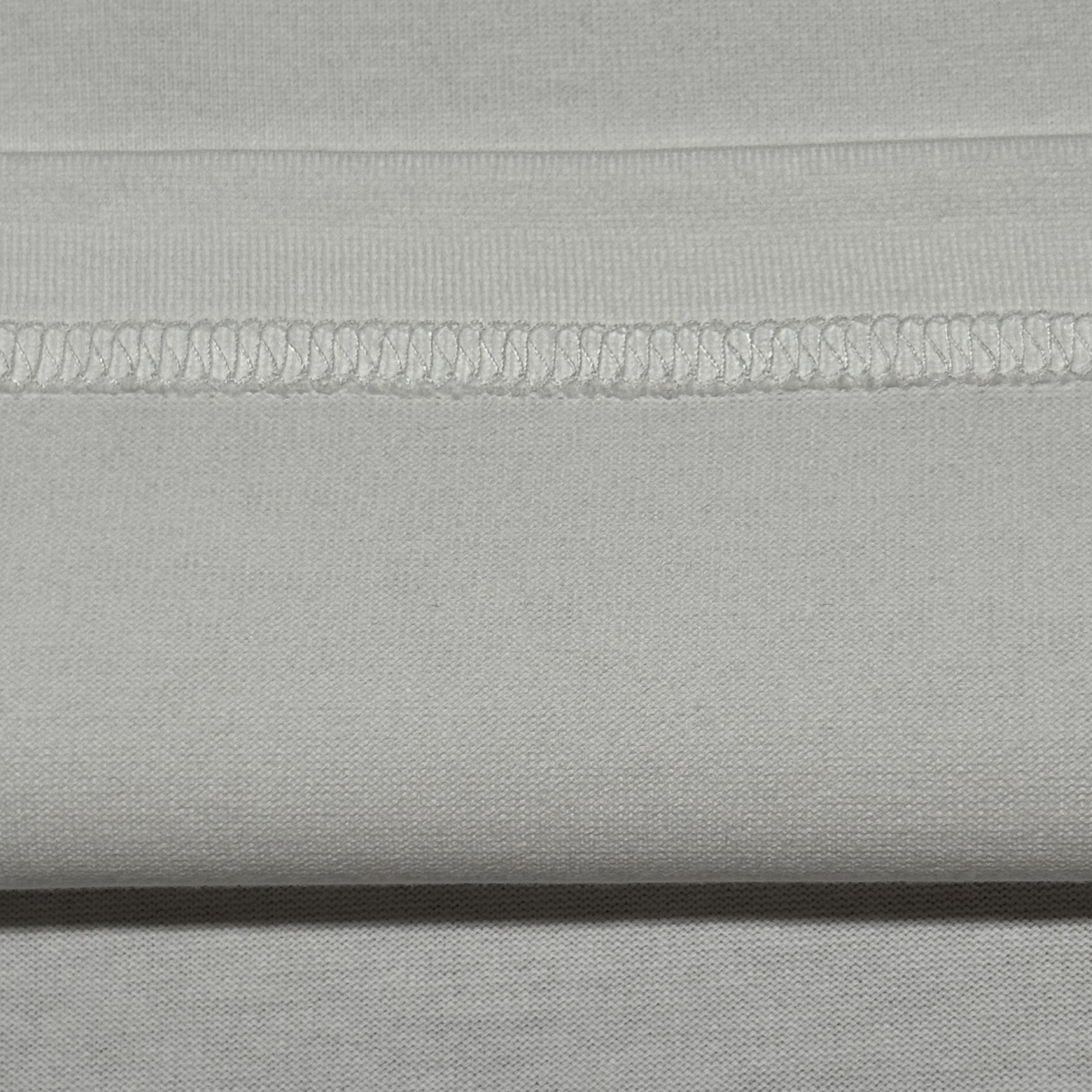 Louis Vuitton Embossed LV T-shirt（1AA5E0)