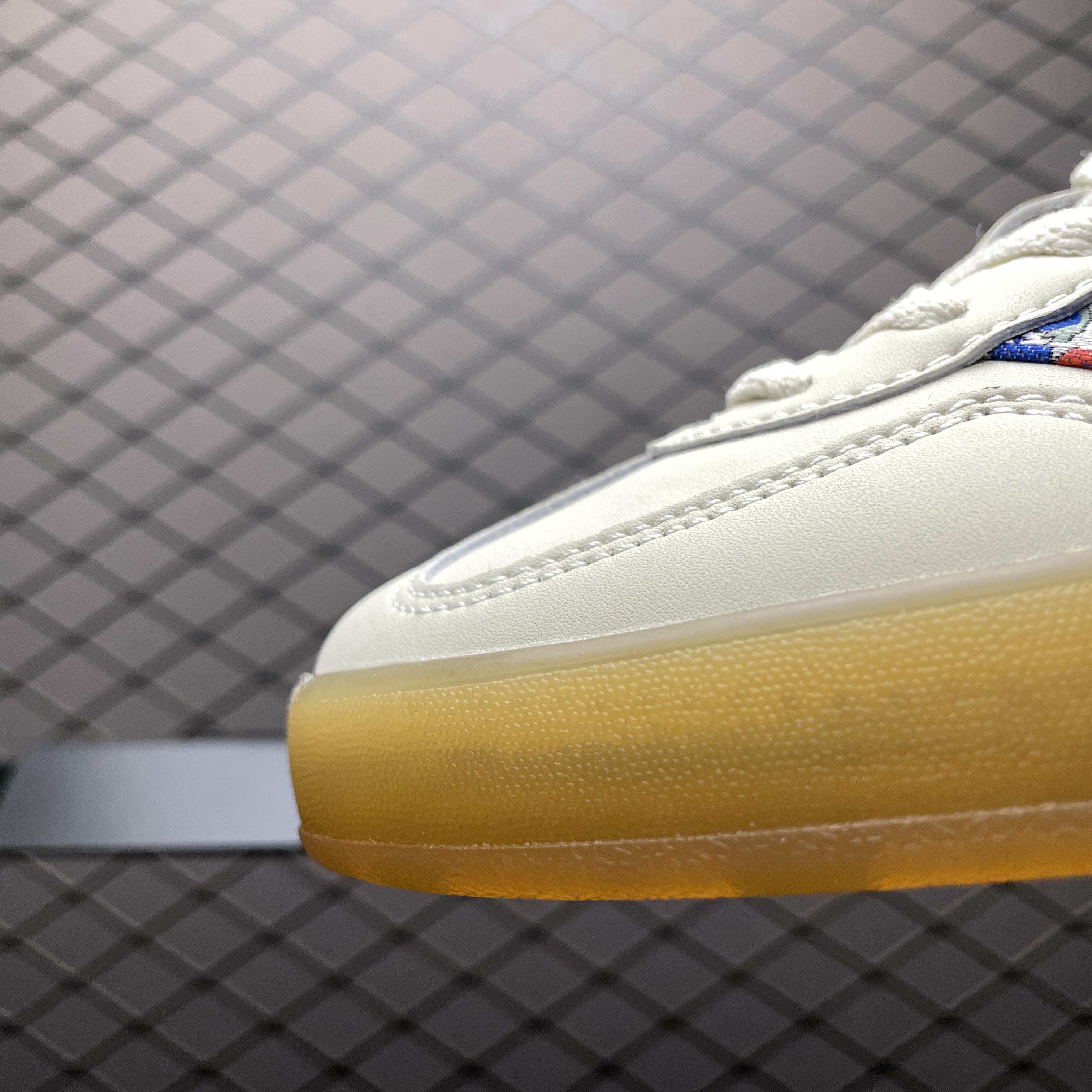 Liberty London × adidas Originals Women's Gazelle Indoor "Off White/Gold Metallic/Gum"（JH7370）