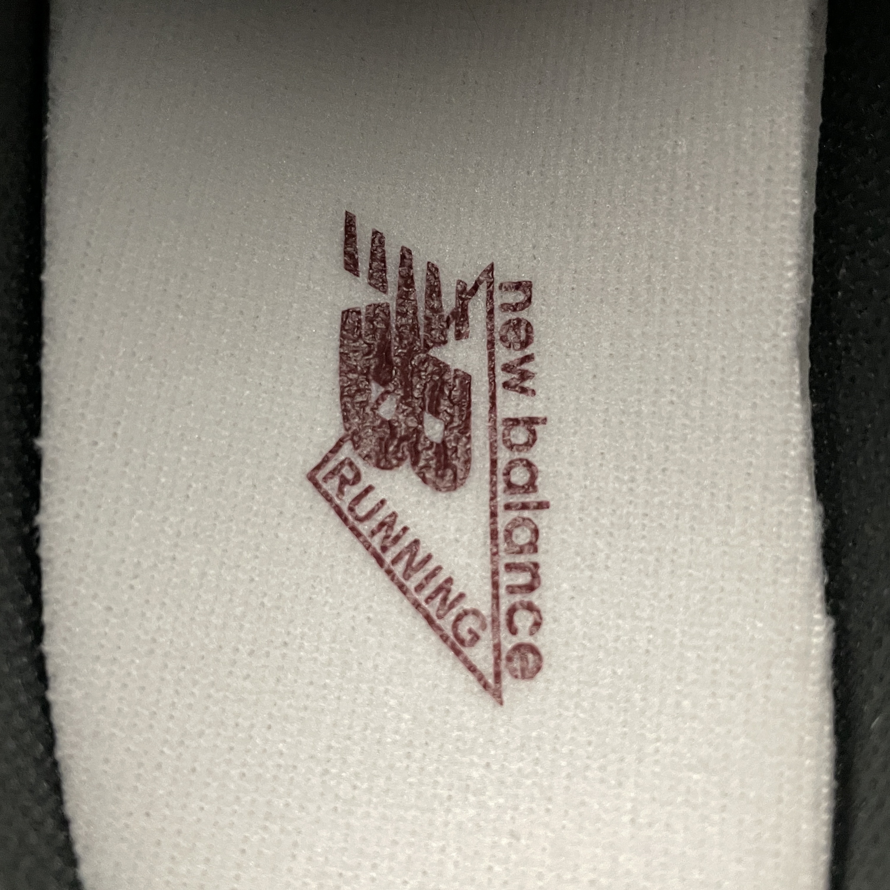 New Balance 740 "Mercury Red/White/Castlerock" (U740RD2）