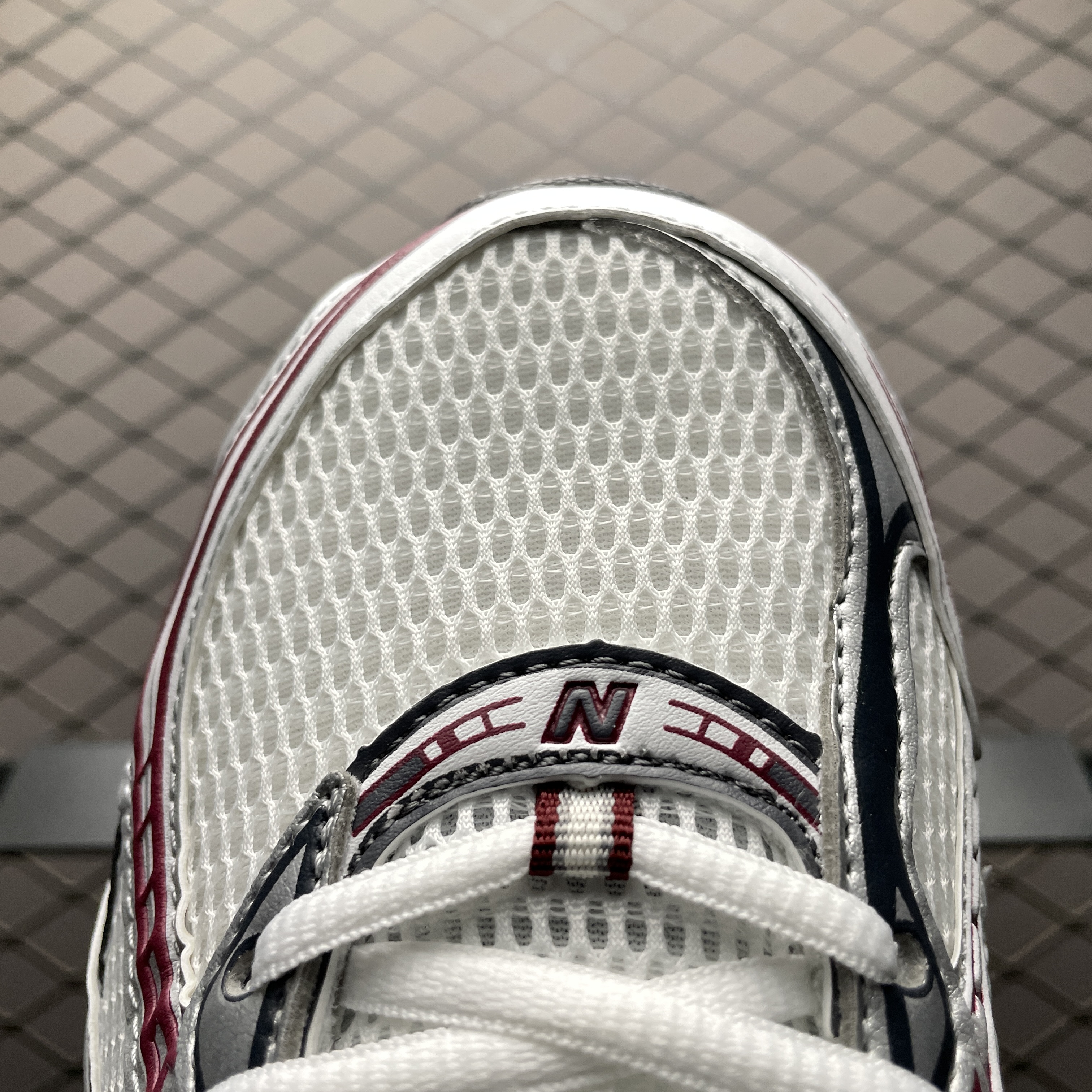 New Balance 740 "Mercury Red/White/Castlerock" (U740RD2）