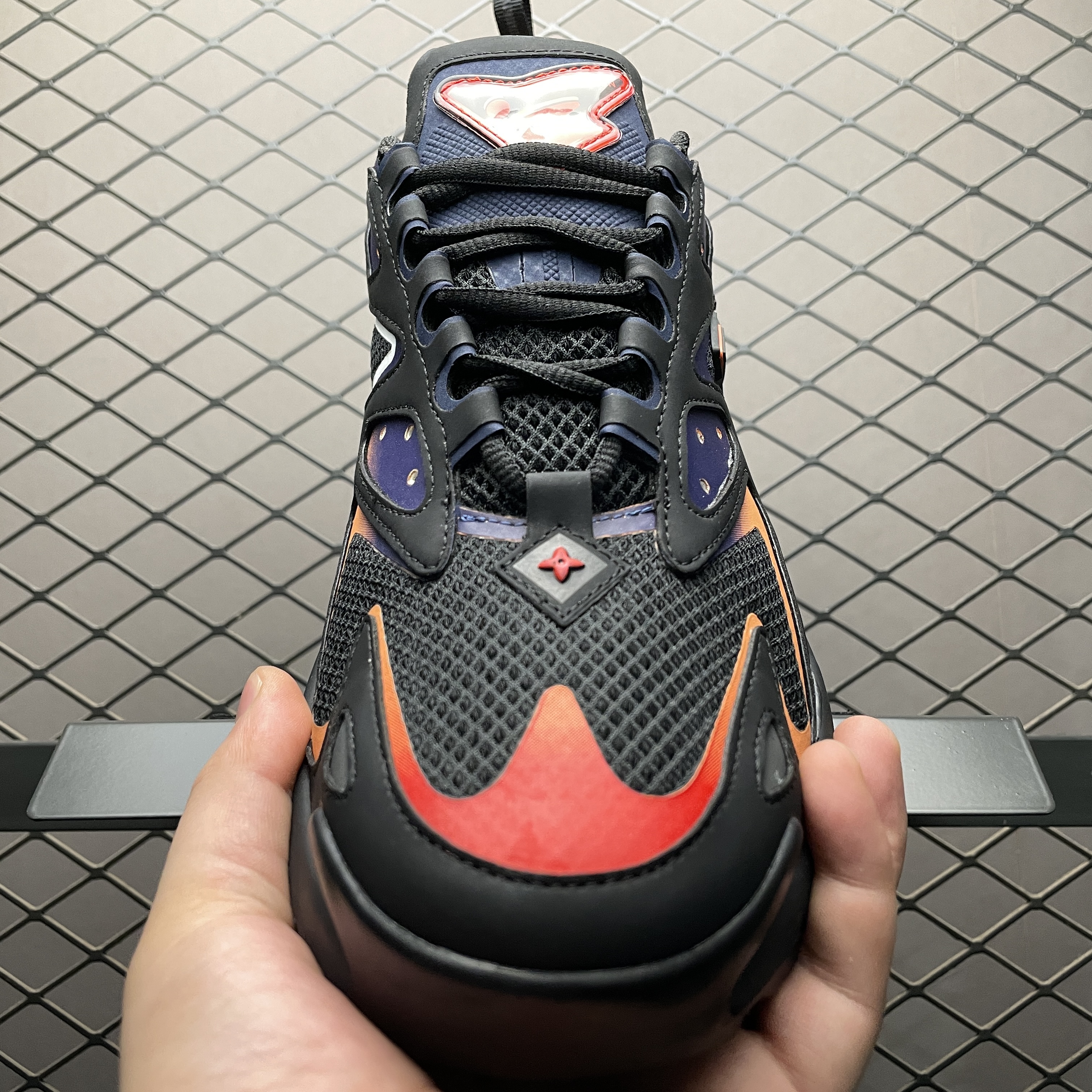 Louis Vuitton Runner Tatic sneakers, monogram（1ABFQS）