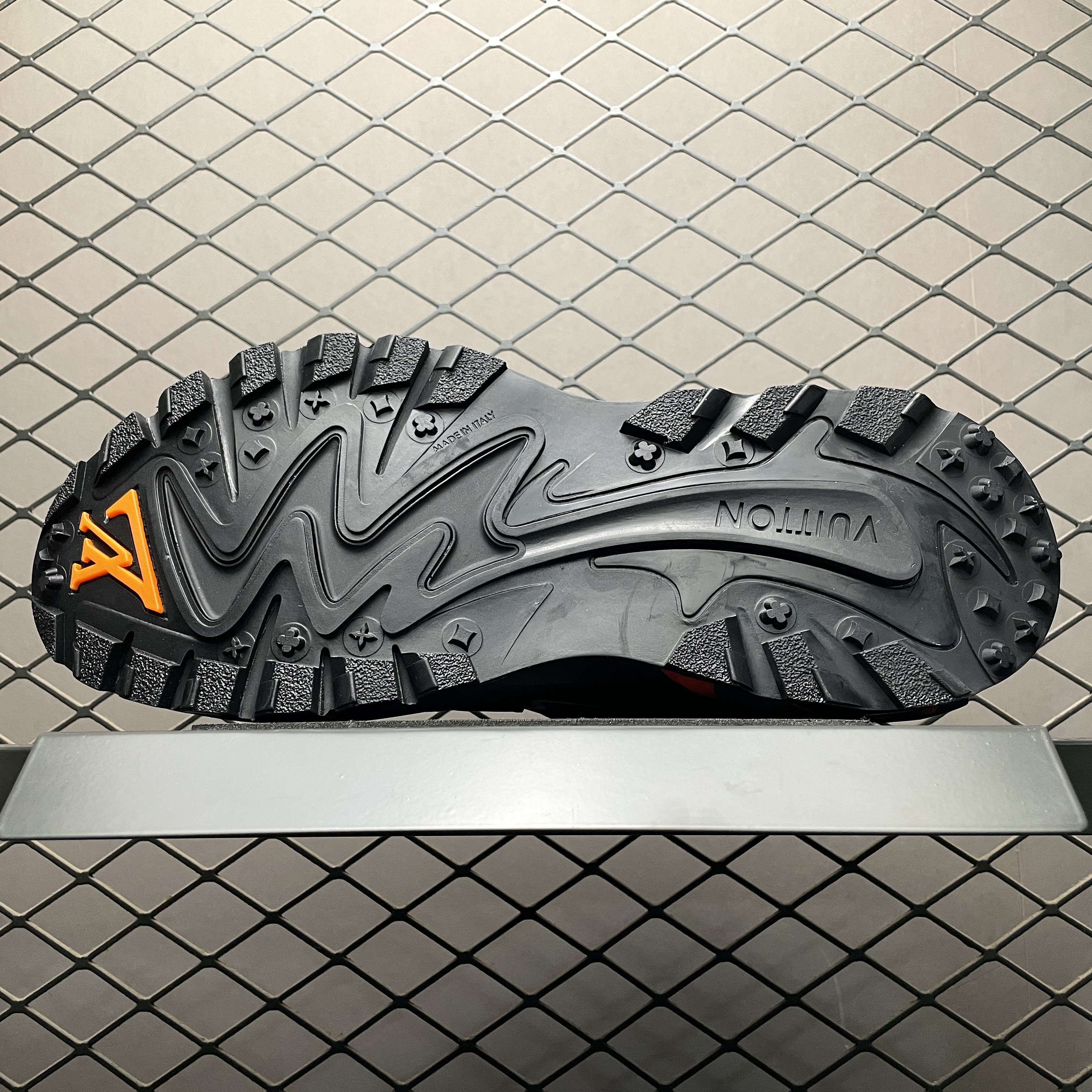 Louis Vuitton Runner Tatic sneakers, monogram（1ABFQS）