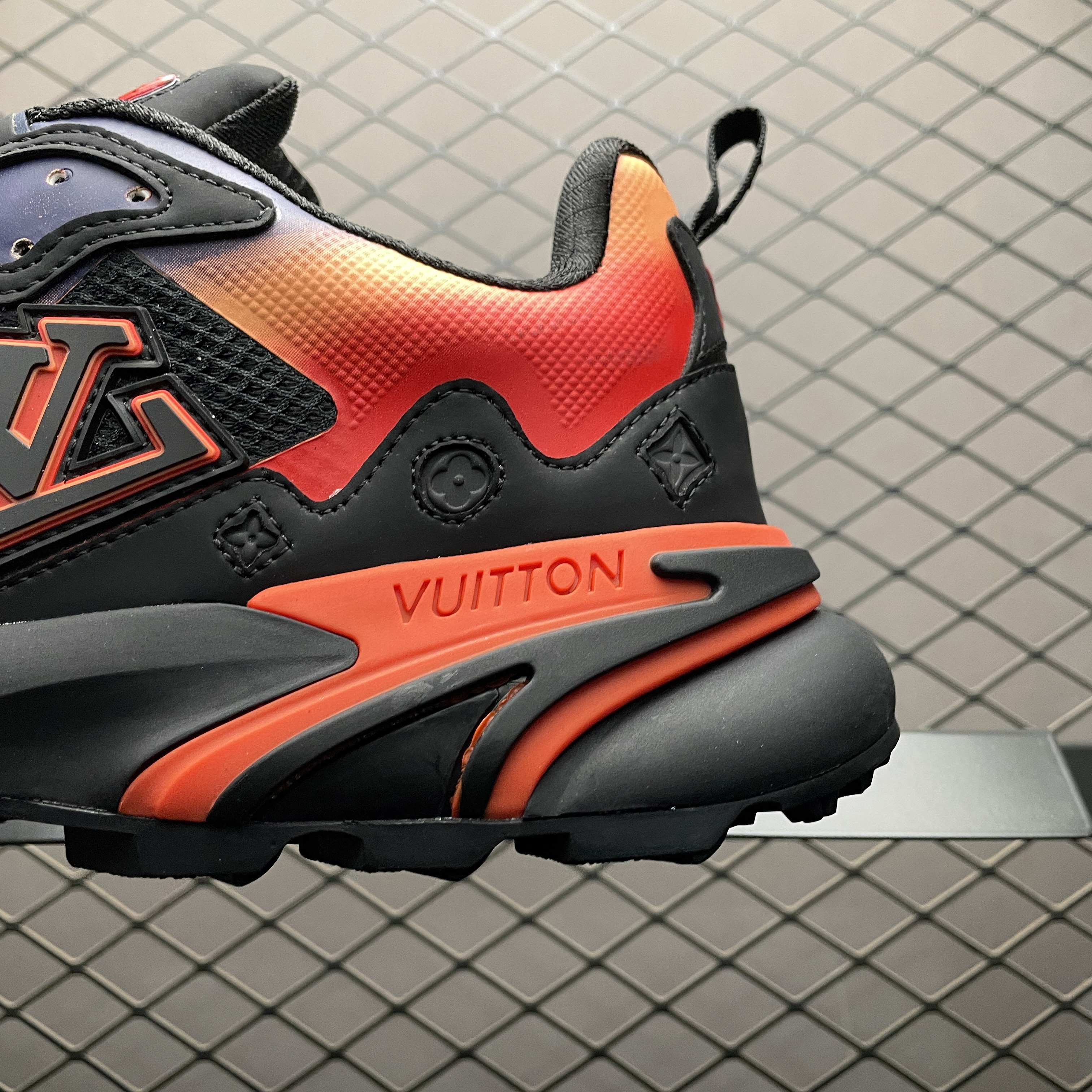 Louis Vuitton Runner Tatic sneakers, monogram（1ABFQS）