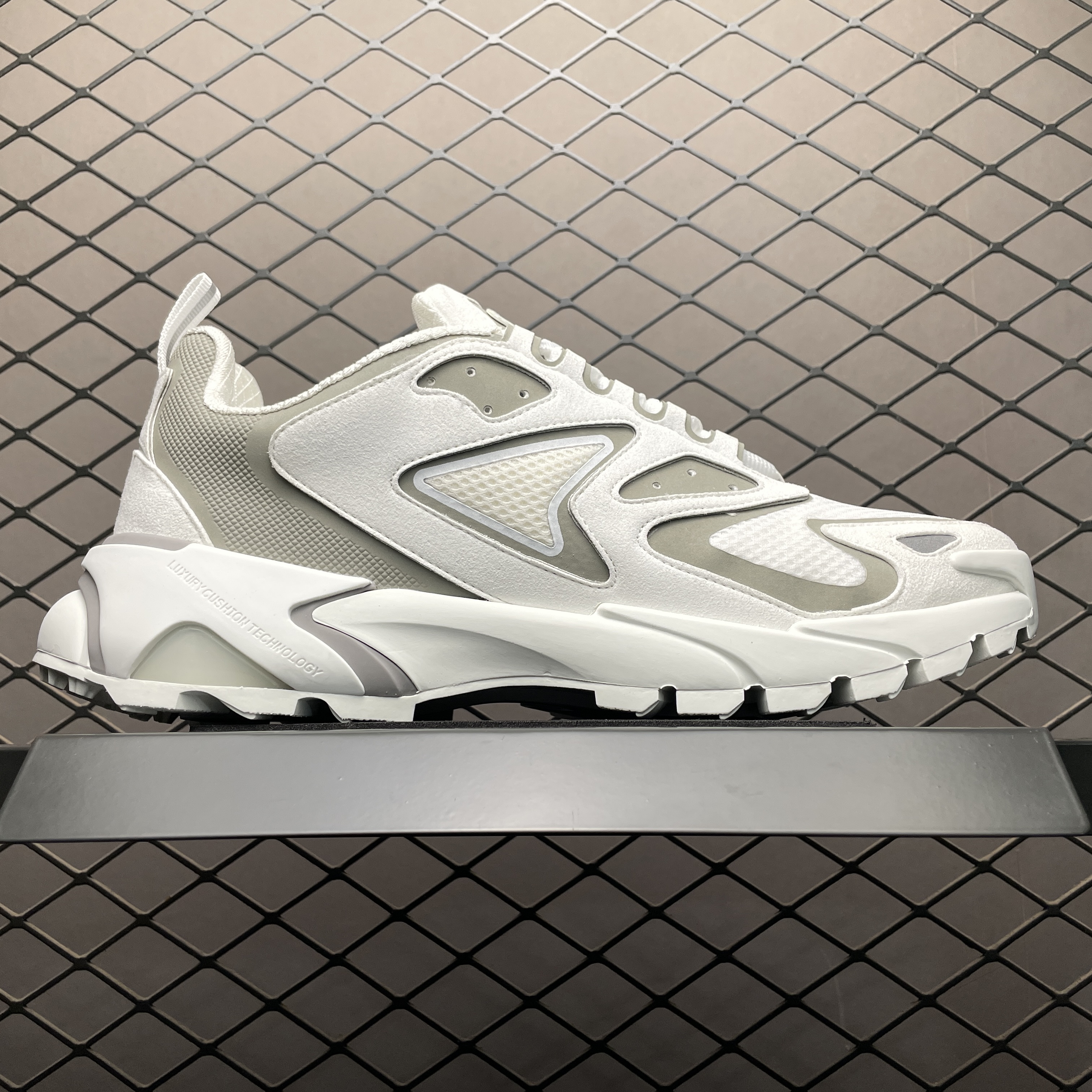 Louis Vuitton LV Runner Tatic Sneaker "Blanc"（1ABEQ4）