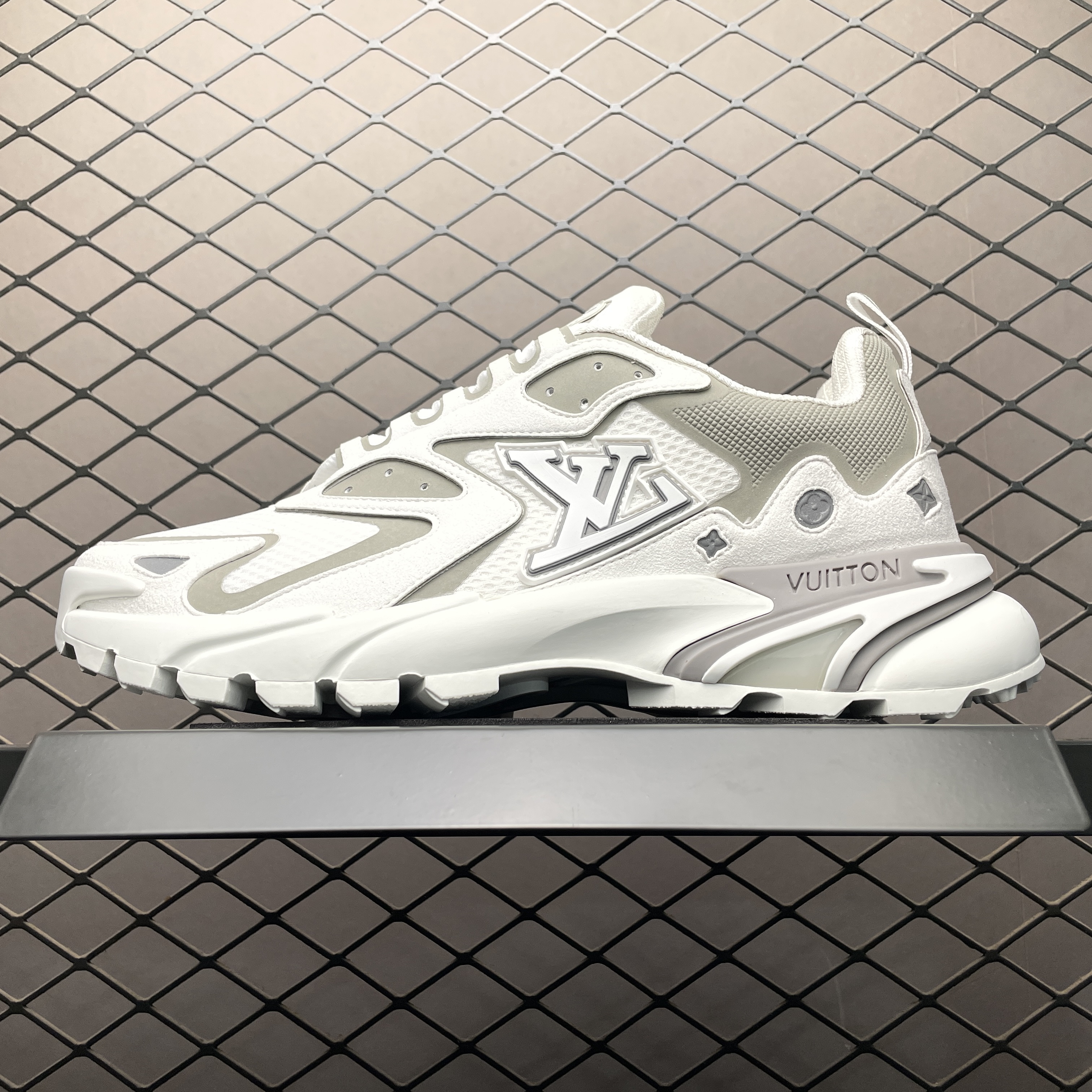 Louis Vuitton LV Runner Tatic Sneaker "Blanc"（1ABEQ4）