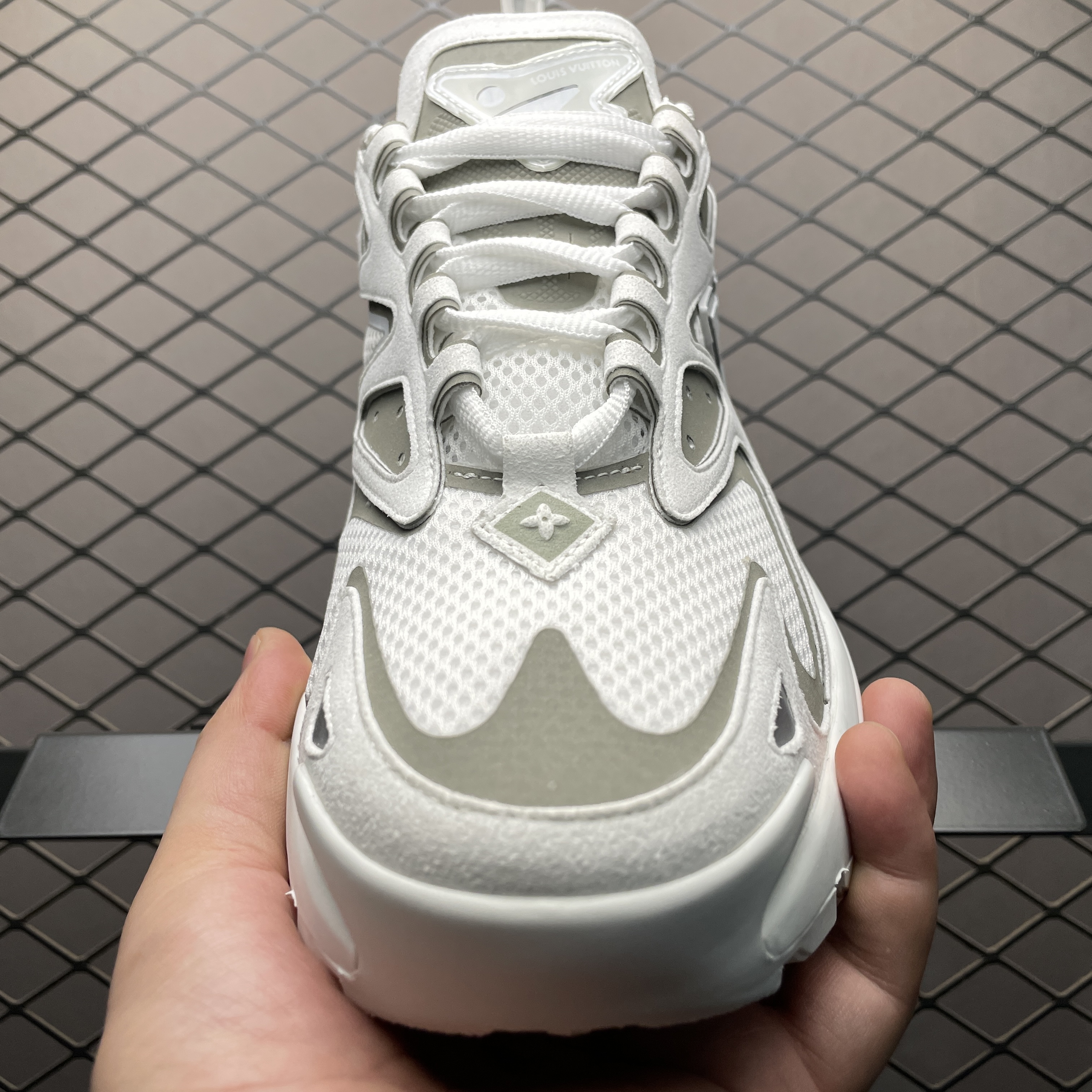 Louis Vuitton LV Runner Tatic Sneaker "Blanc"（1ABEQ4）