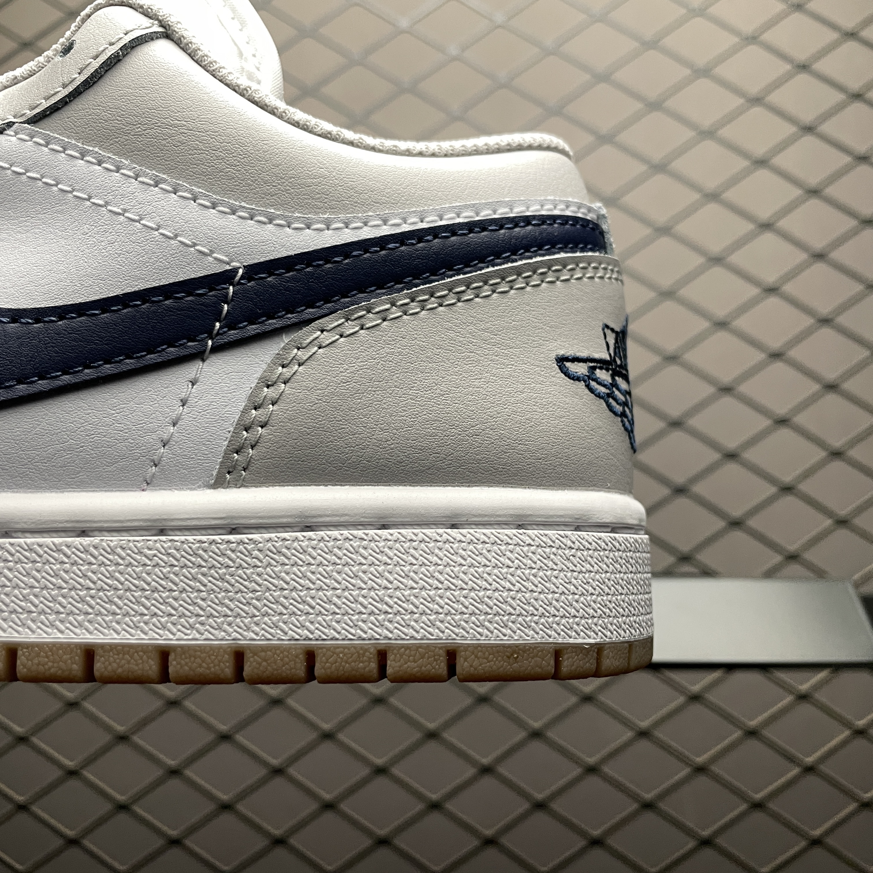 Nike Air Jordan 1 Low "Georgetown"（553558-146）