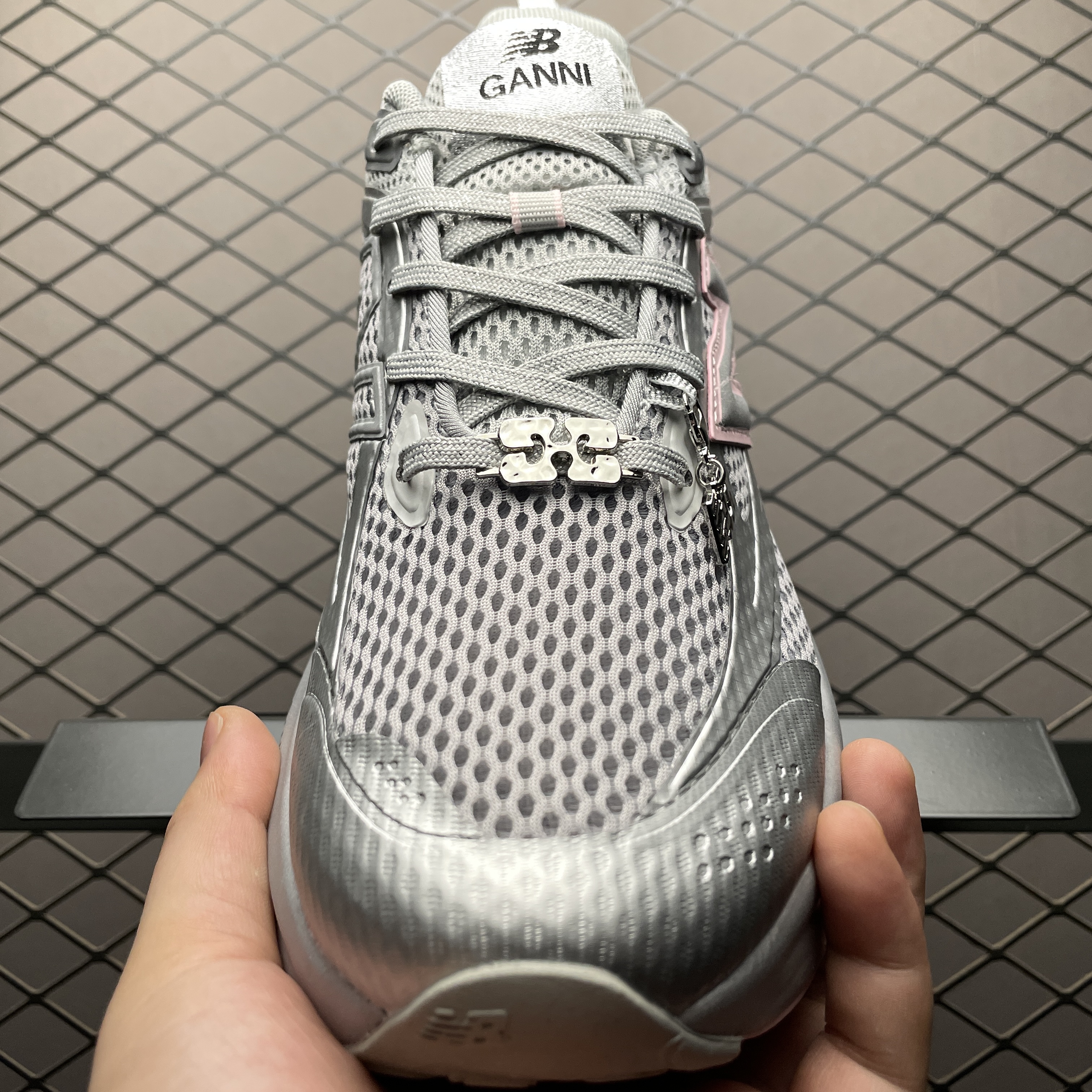 Ganni × New Balance Women's Fresh Foam Trainer "Grey" (UTRNGA)